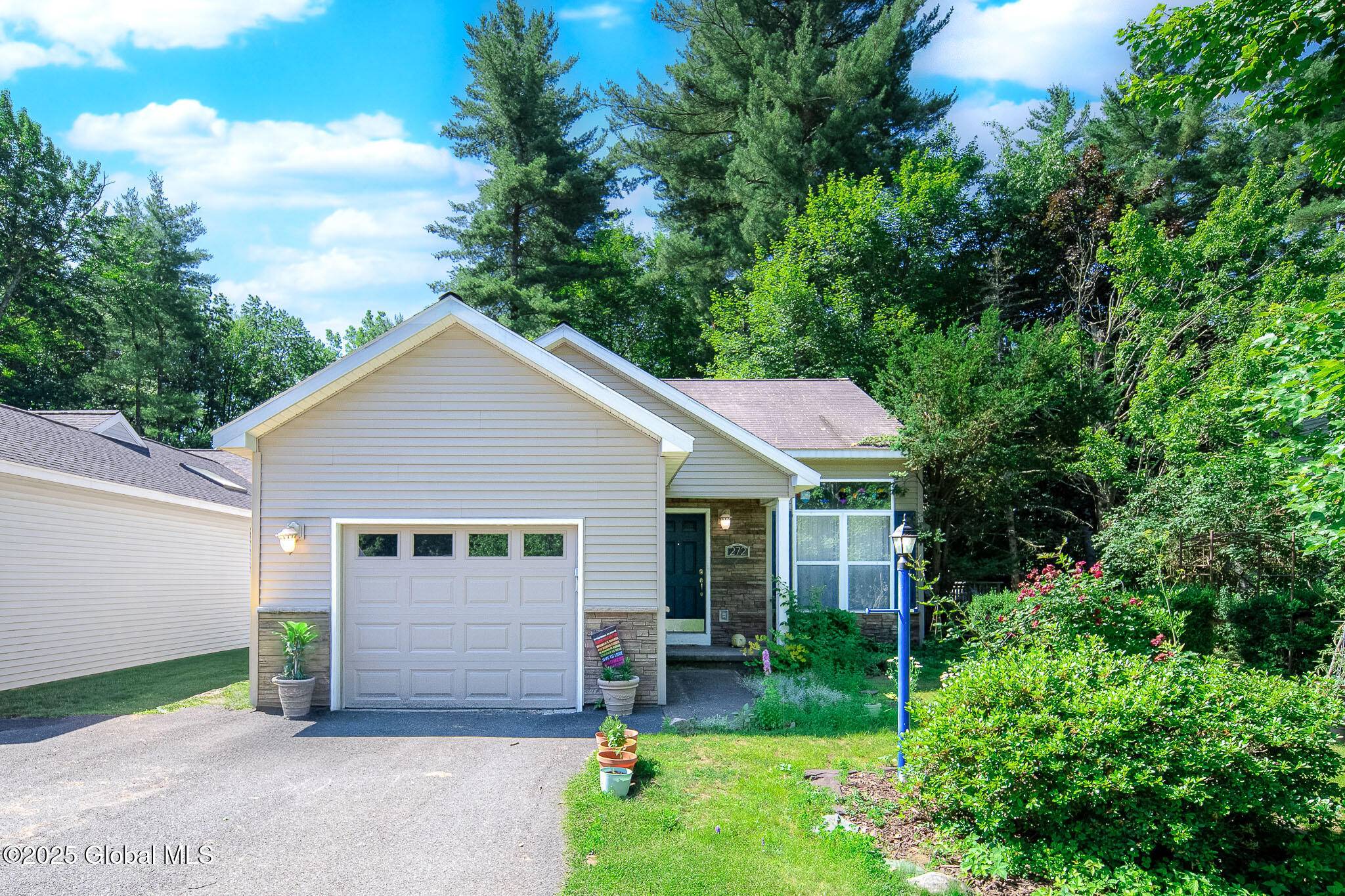 Milton, NY 12020,272 Meadowlark Drive