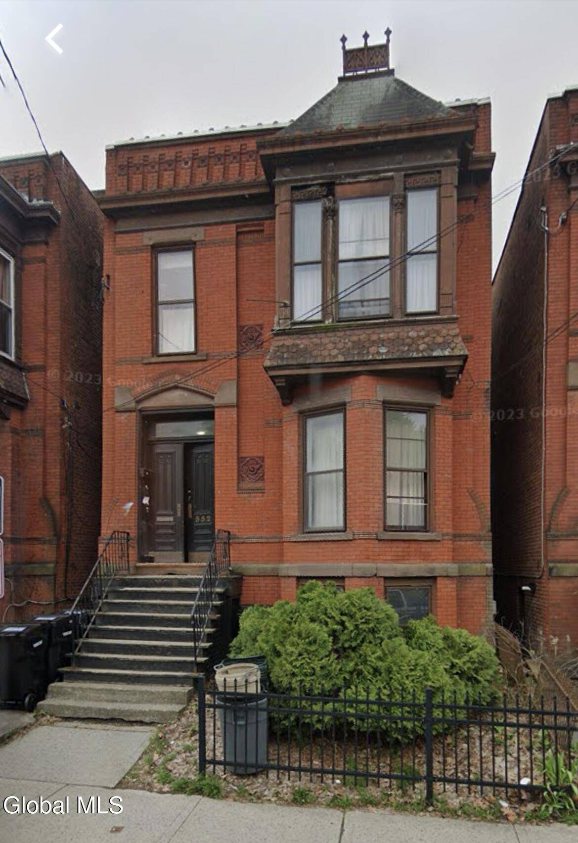 Troy, NY 12180,552 Congress Street #2F
