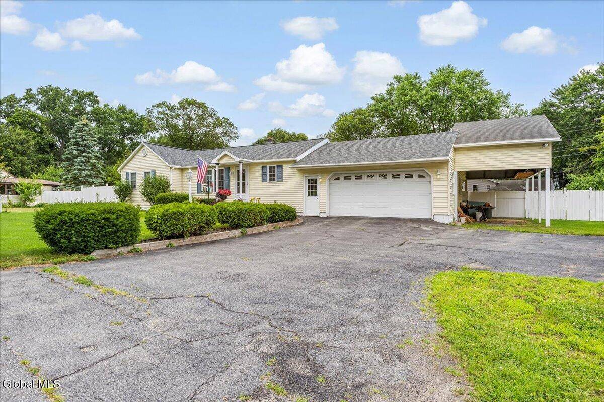 South Glens Falls, NY 12803,17 Park Drive