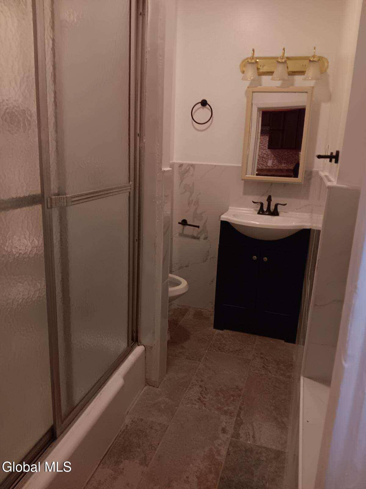 Albany, NY 12204,1150 Broadway ##2