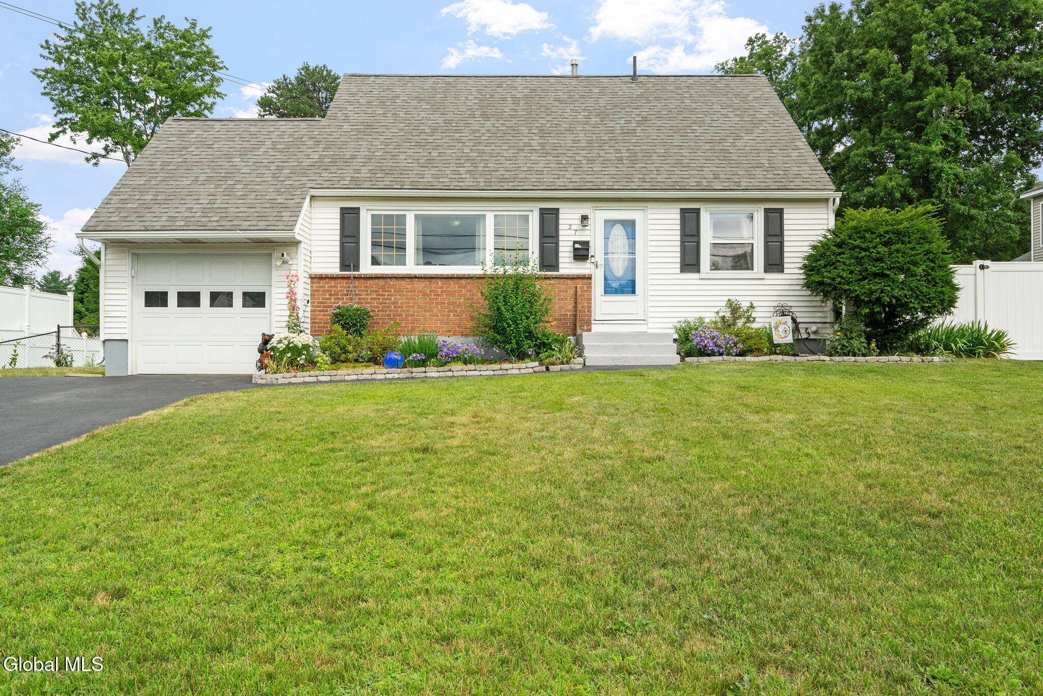 Guilderland, NY 12303,27 Terry Avenue