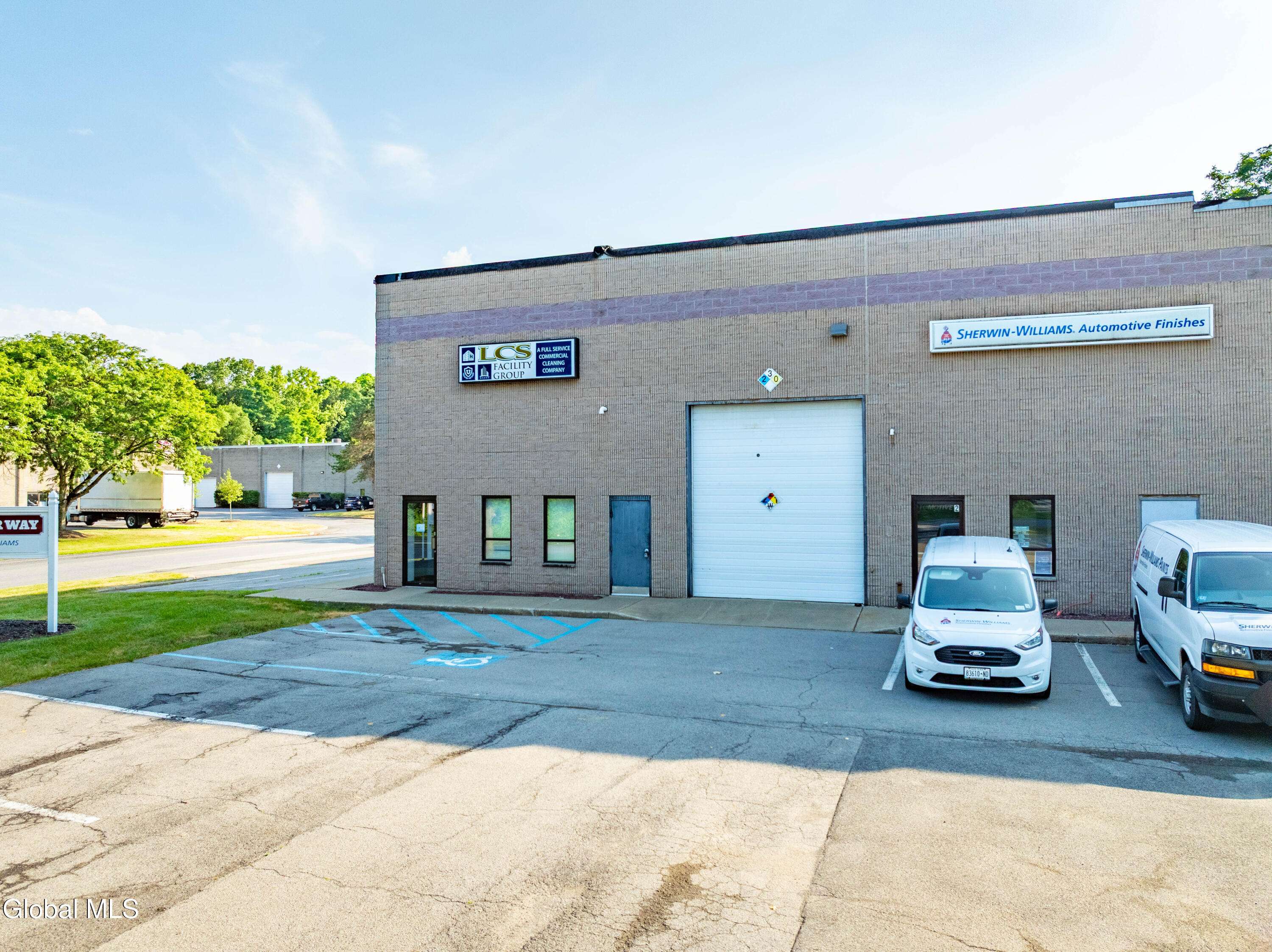 Colonie, NY 12205,5 Walker Way