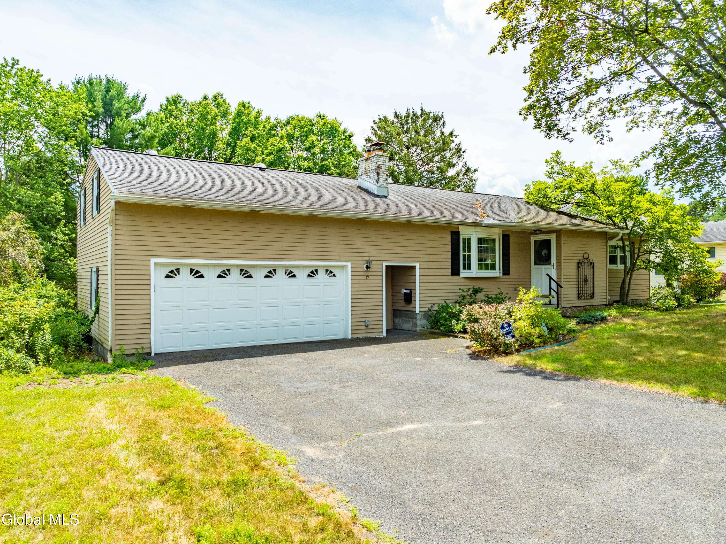 Guilderland, NY 12203,19 Drawbridge Drive