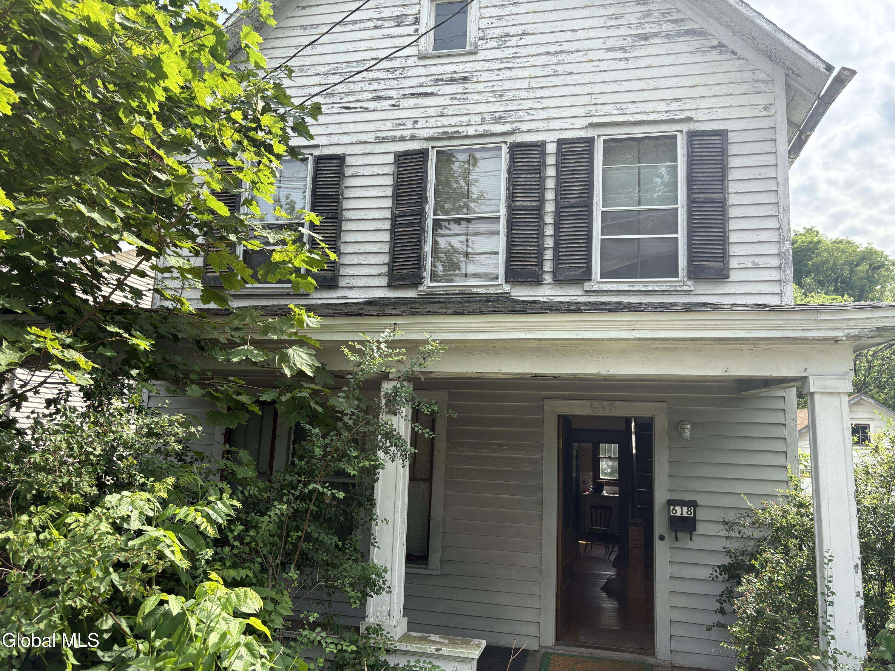 Bethlehem, NY 12054,618 Kenwood Avenue