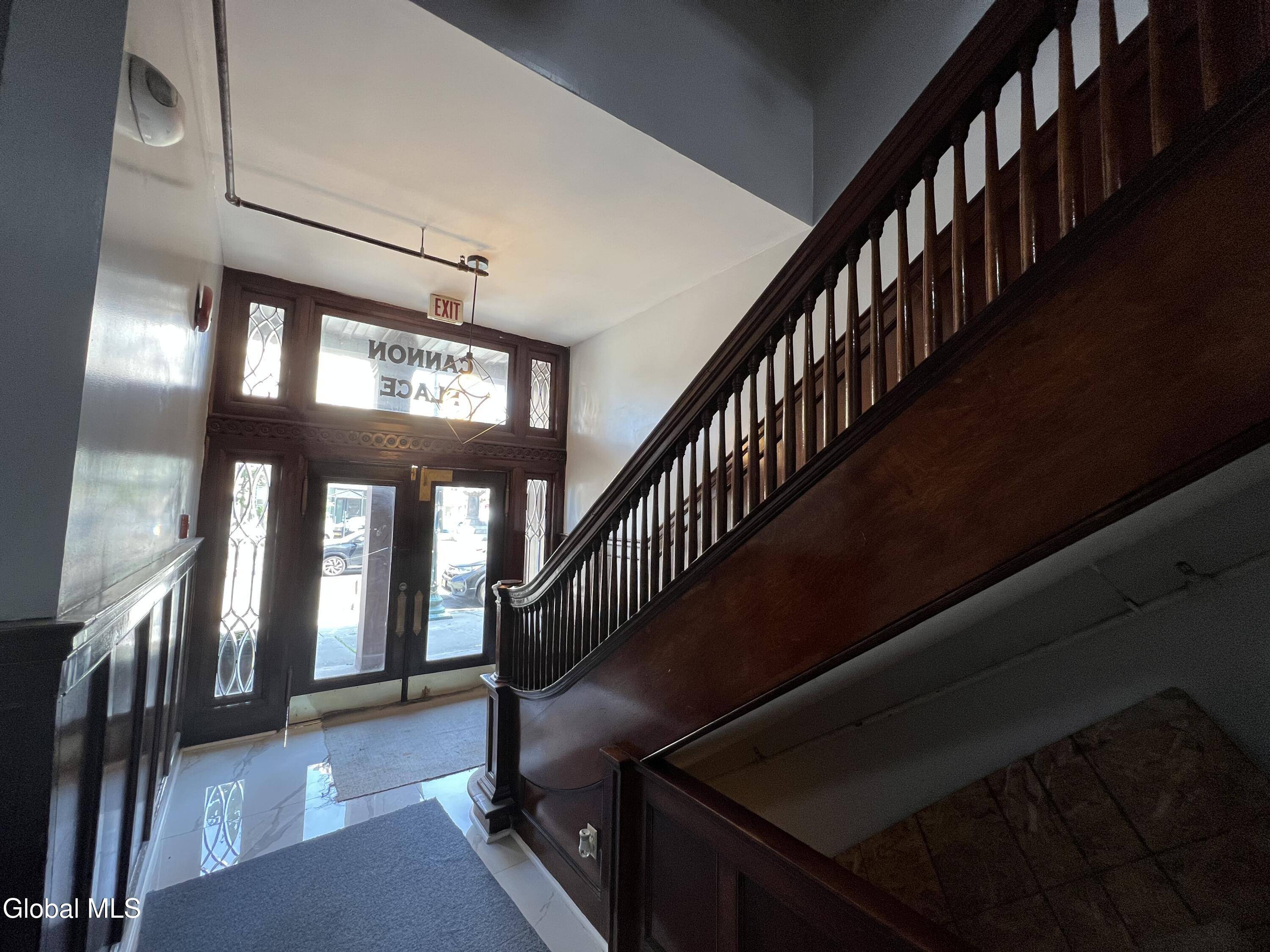 Troy, NY 12180,5 Broadway #200