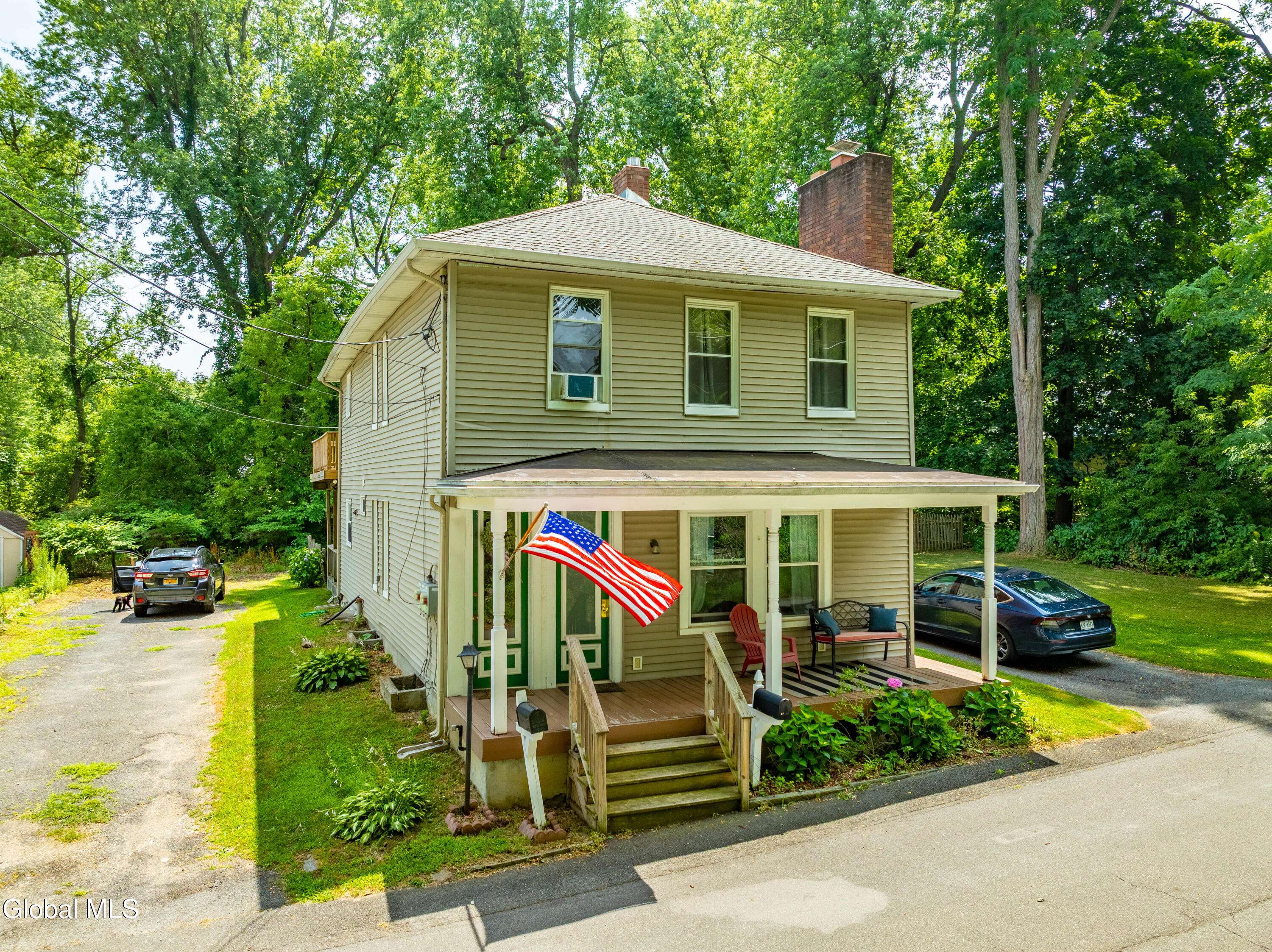 Colonie, NY 12211,5 Bacon Lane