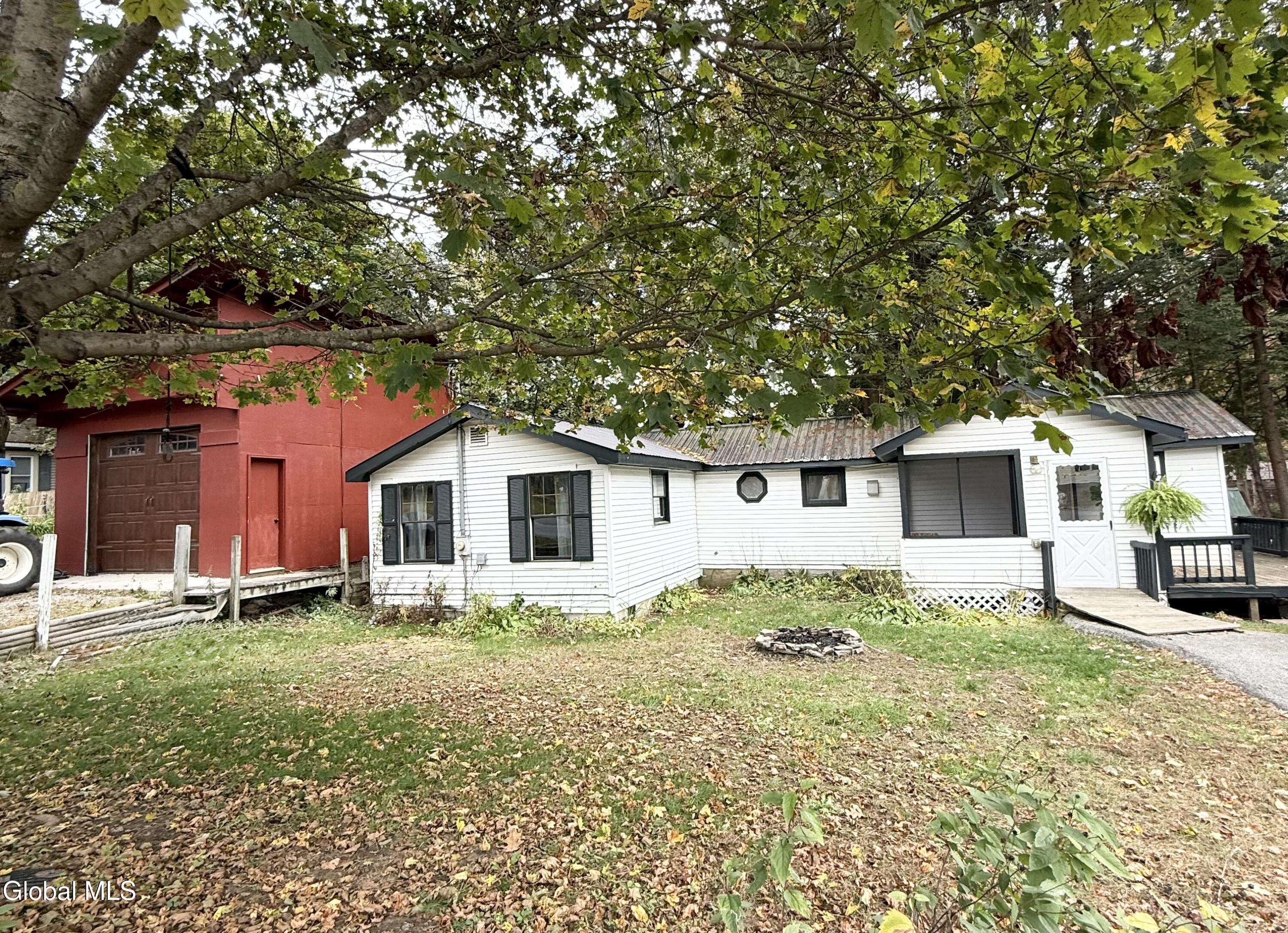 Warrensburg, NY 12885,90 Library Avenue