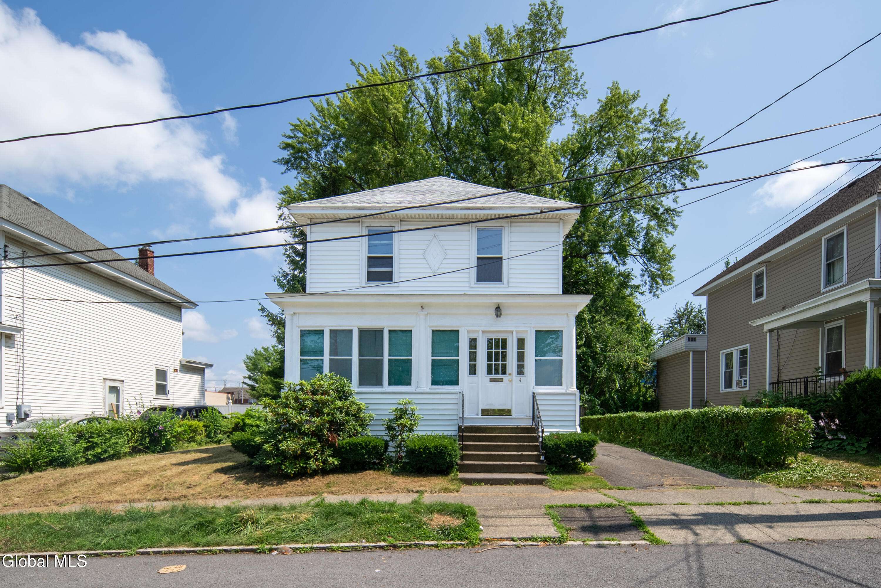 Albany, NY 12205,4 Frost Place