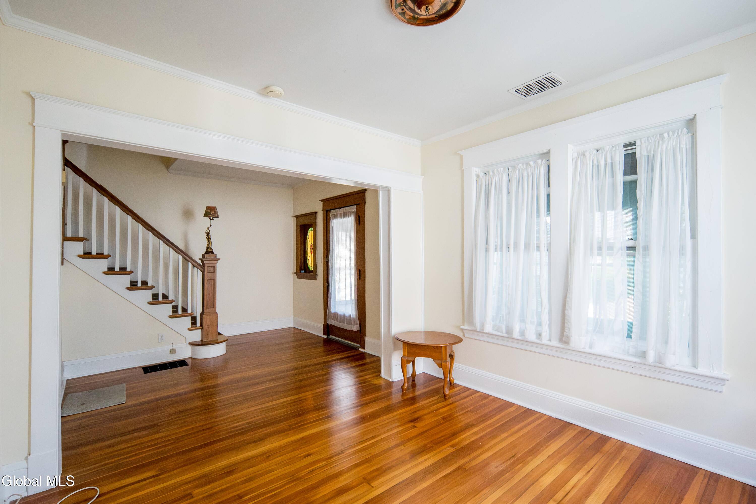 Albany, NY 12205,4 Frost Place