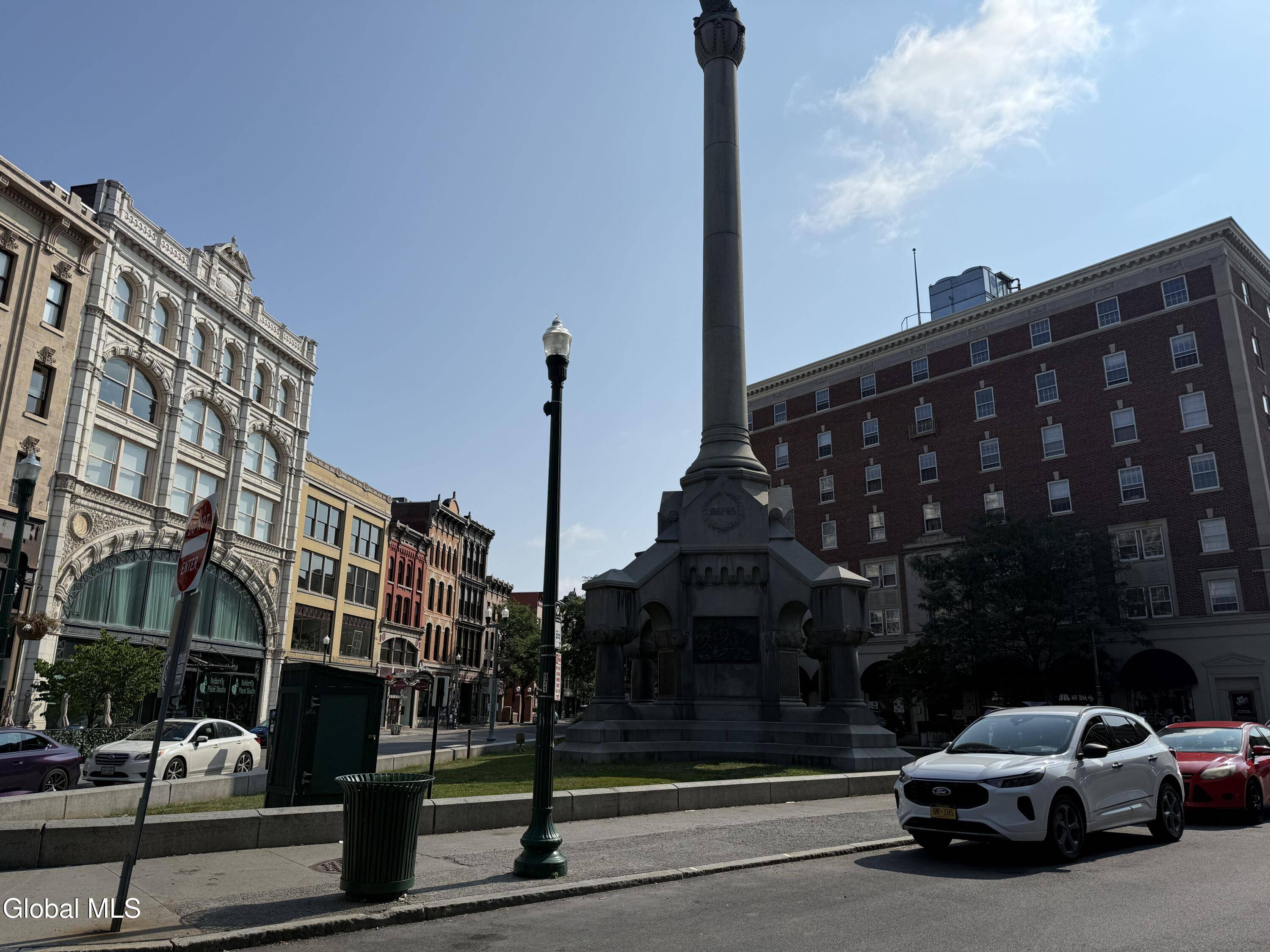 Troy, NY 12180,5 Broadway #210