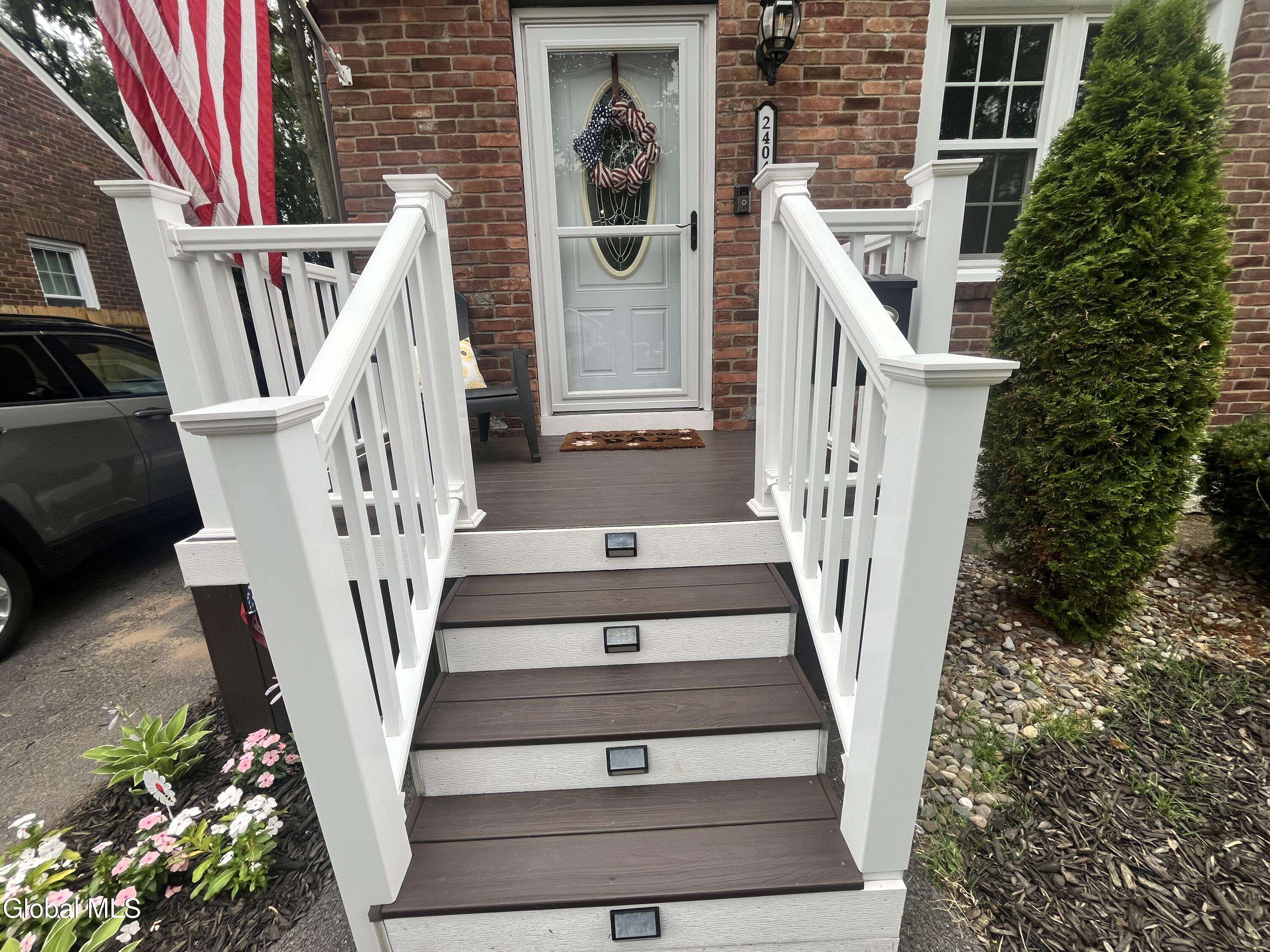 Rotterdam, NY 12303,2404 Curry Road