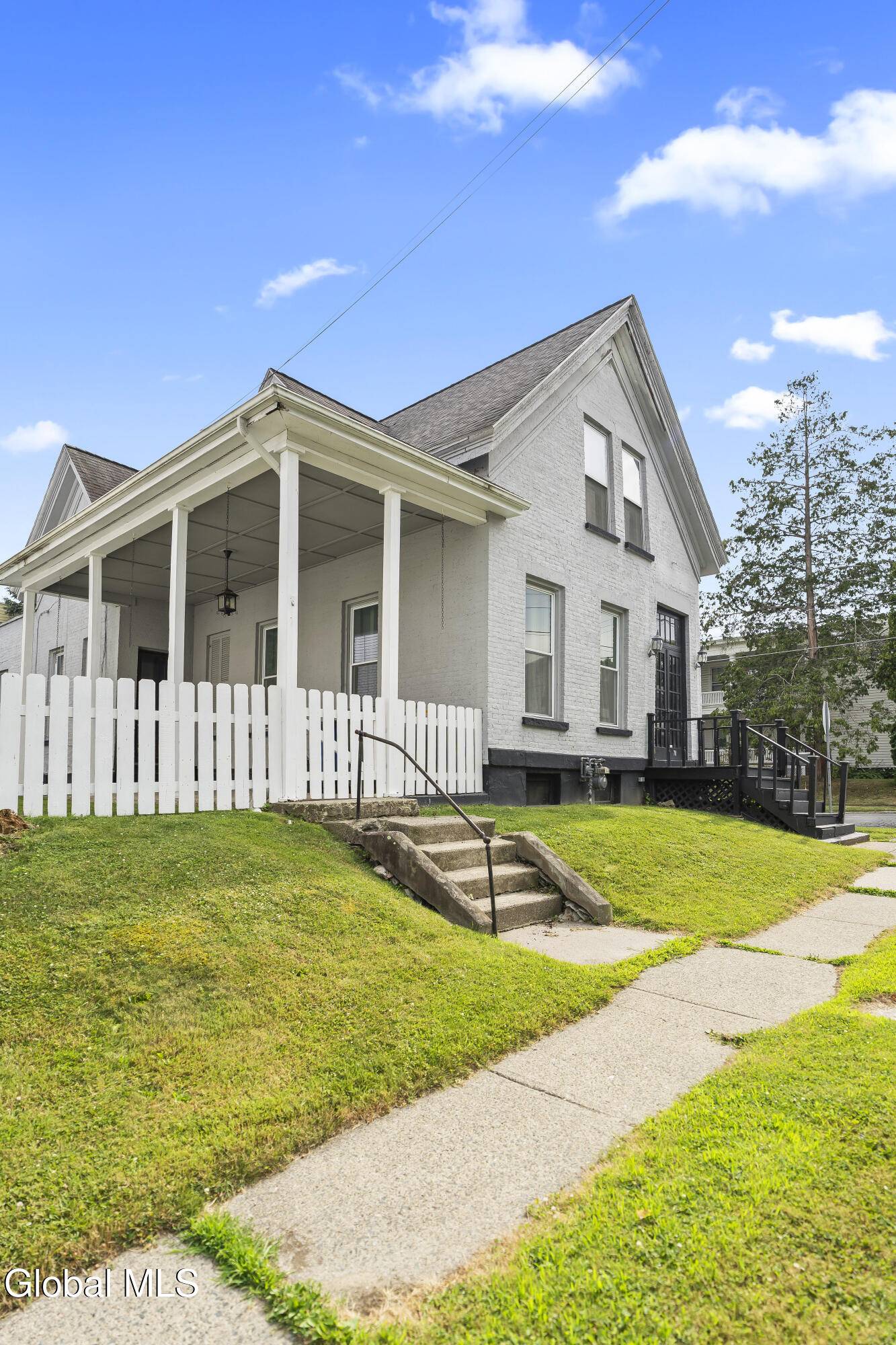 Cohoes, NY 12047,70 Younglove Avenue