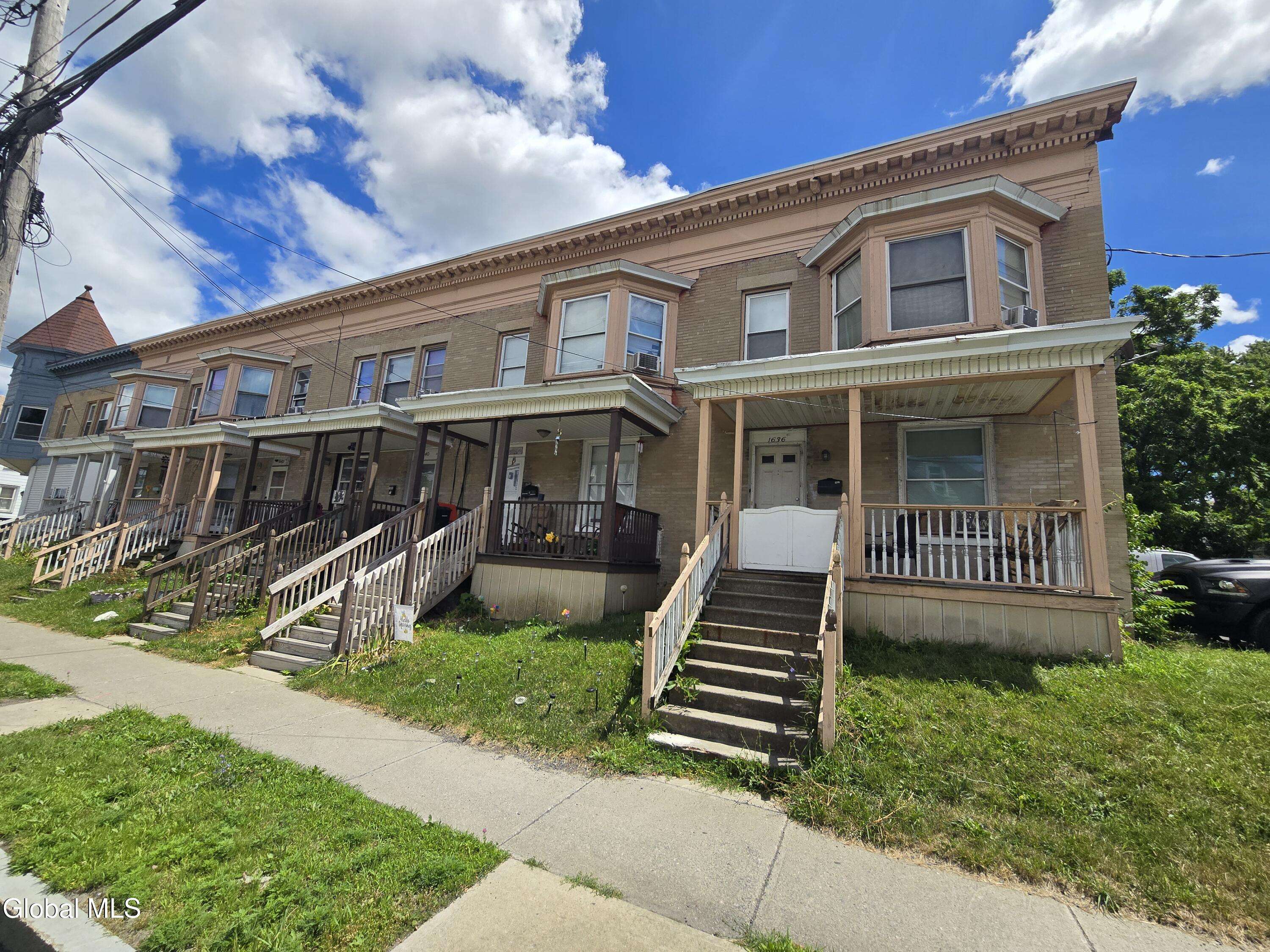 Schenectady, NY 12308,1636 Foster Avenue