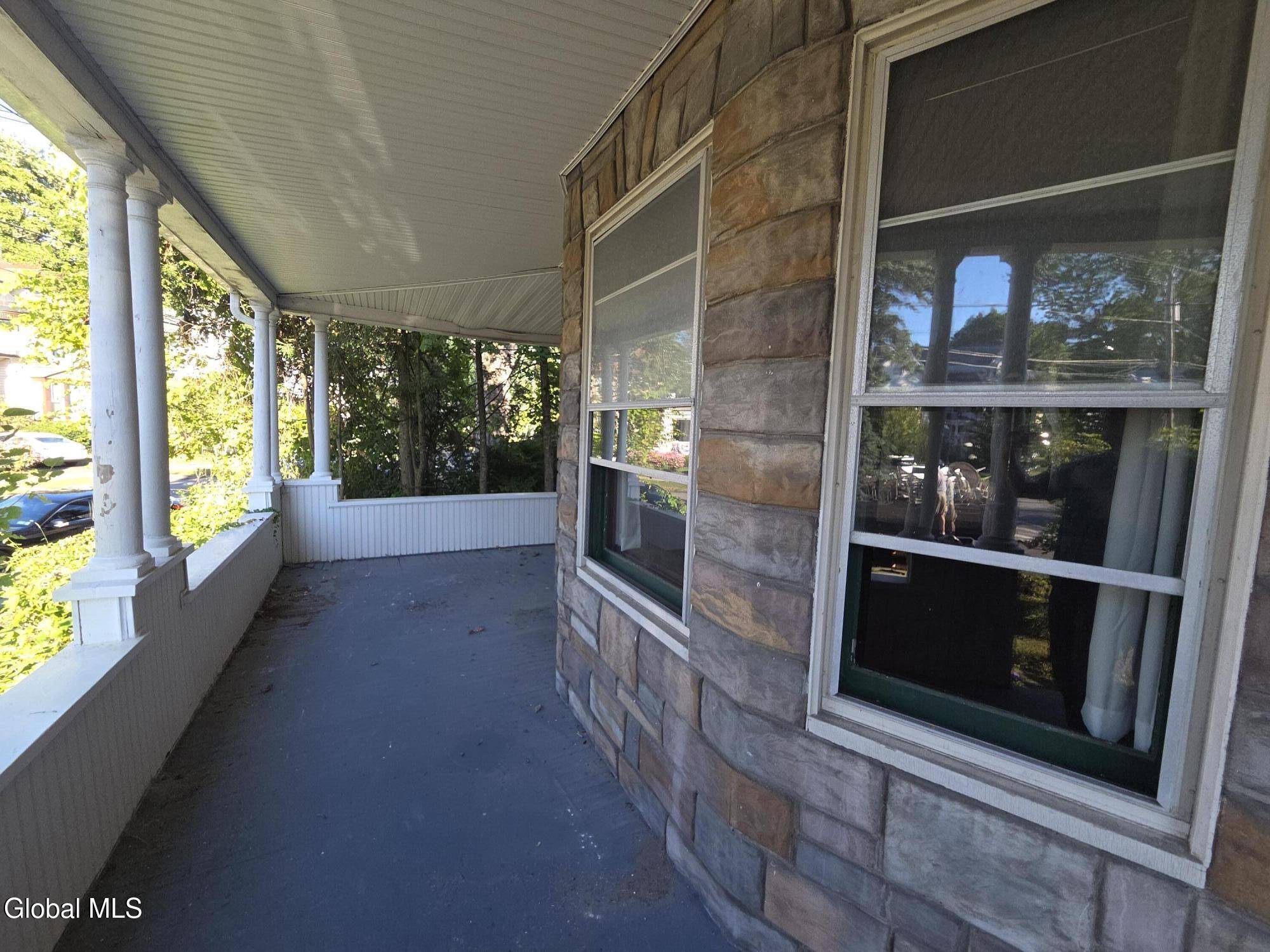 Albany, NY 12208,2 Maple Avenue