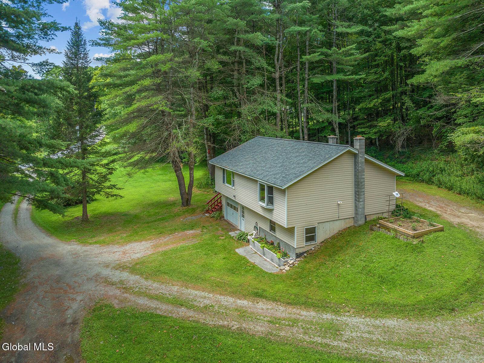 Cambridge, NY 12816,96 Martindale Way