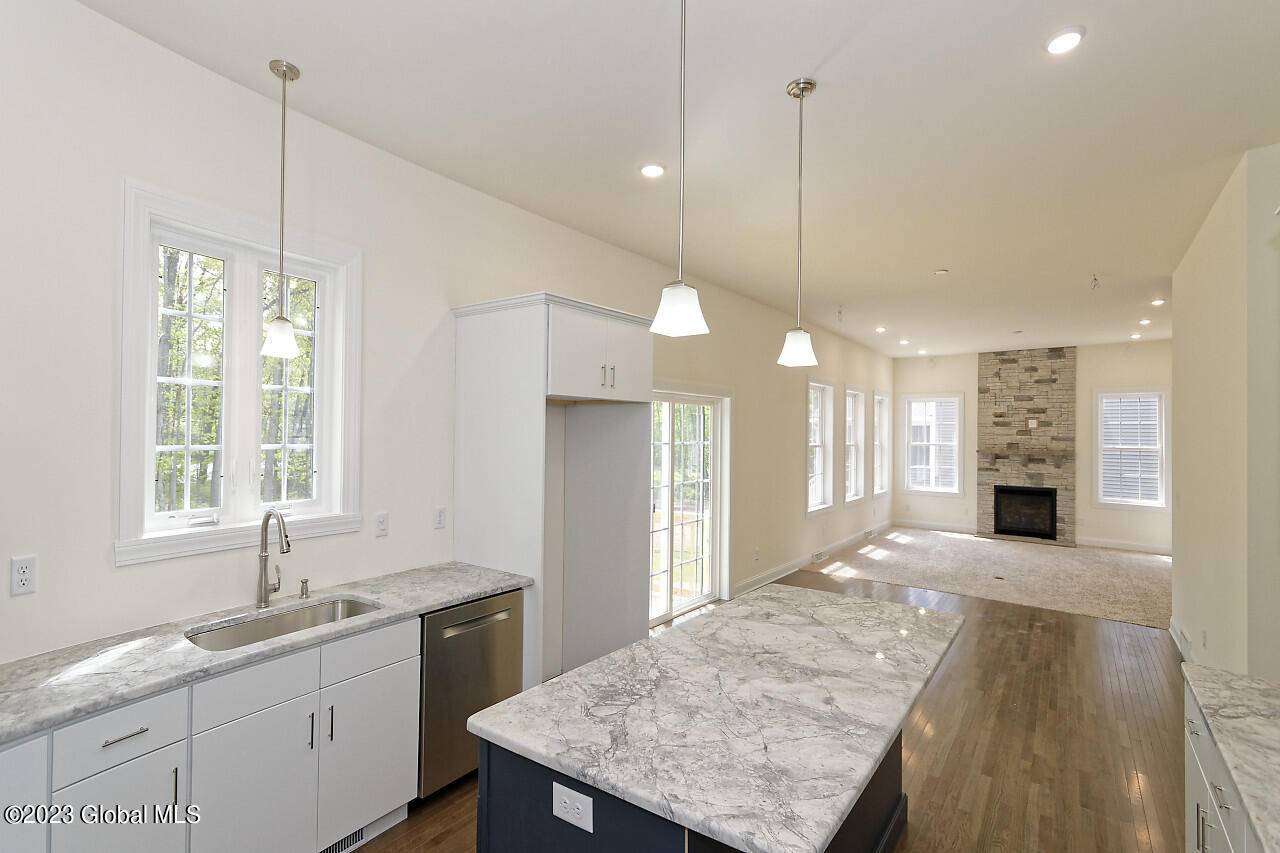 Ballston, NY 12019,26 Tamarack Street