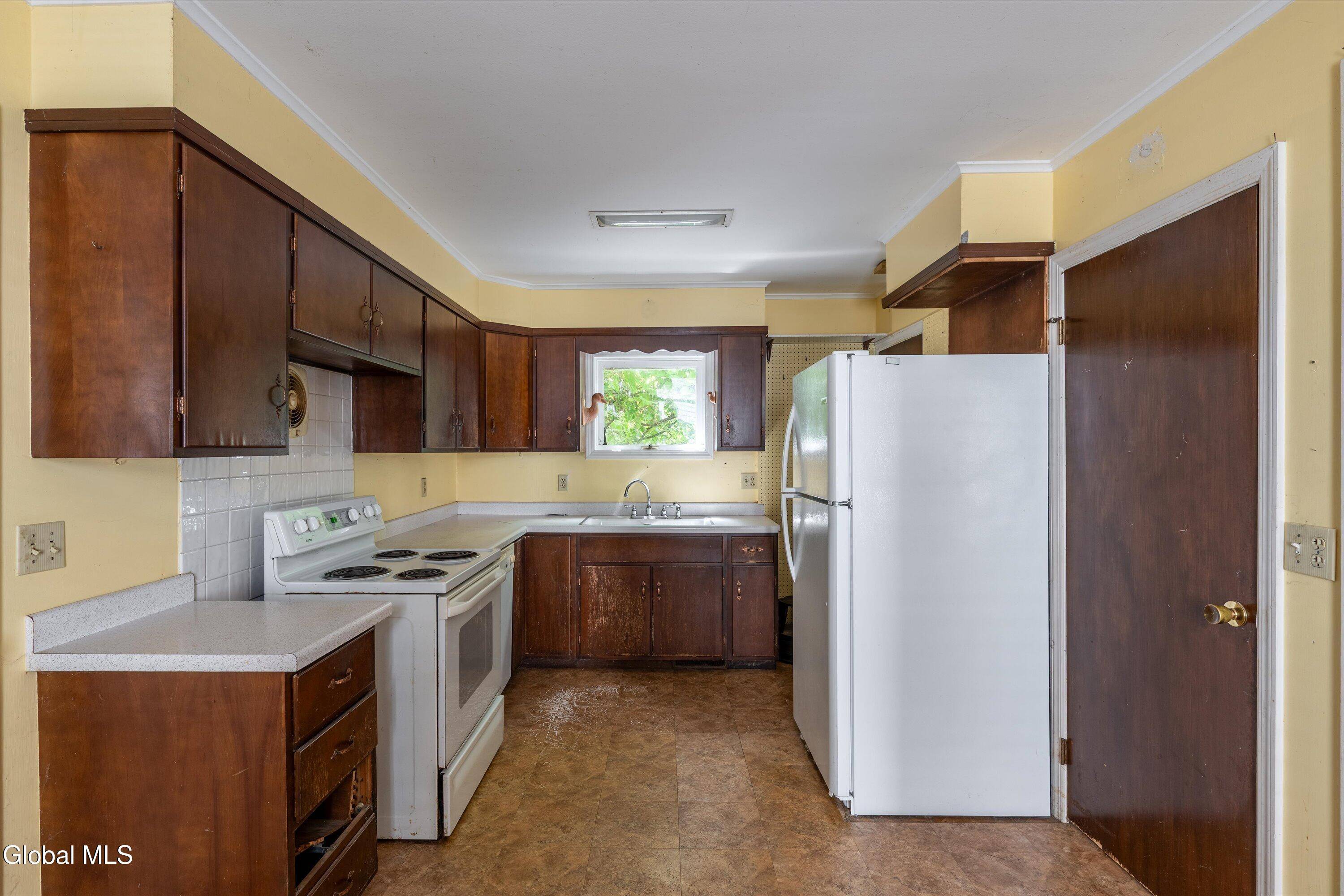 Hudson Falls, NY 12839,110 Oak Street