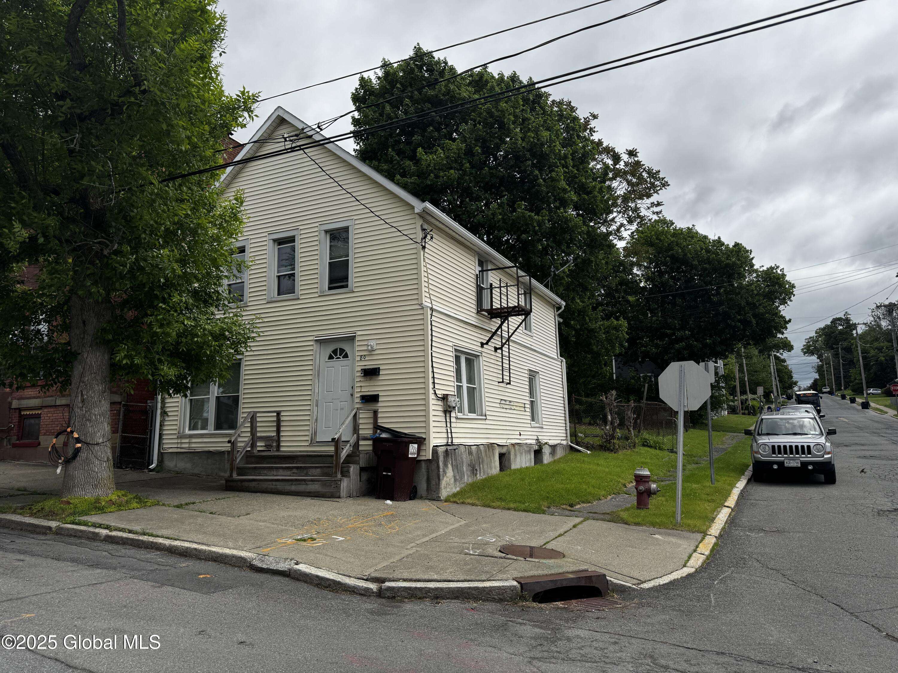 Troy, NY 12180,80 14th Street