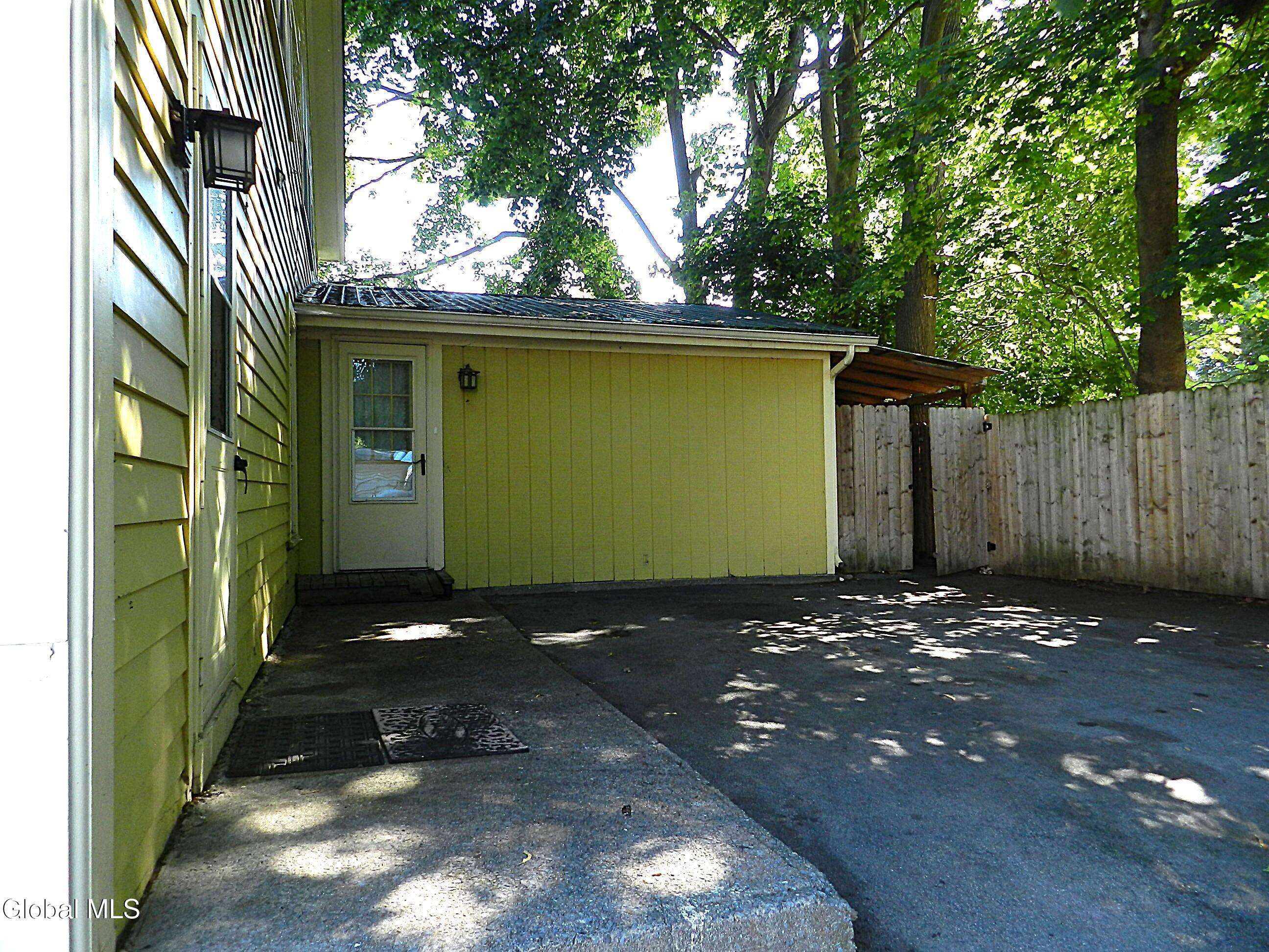 South Glens Falls, NY 12803,37-39 2 nd Street