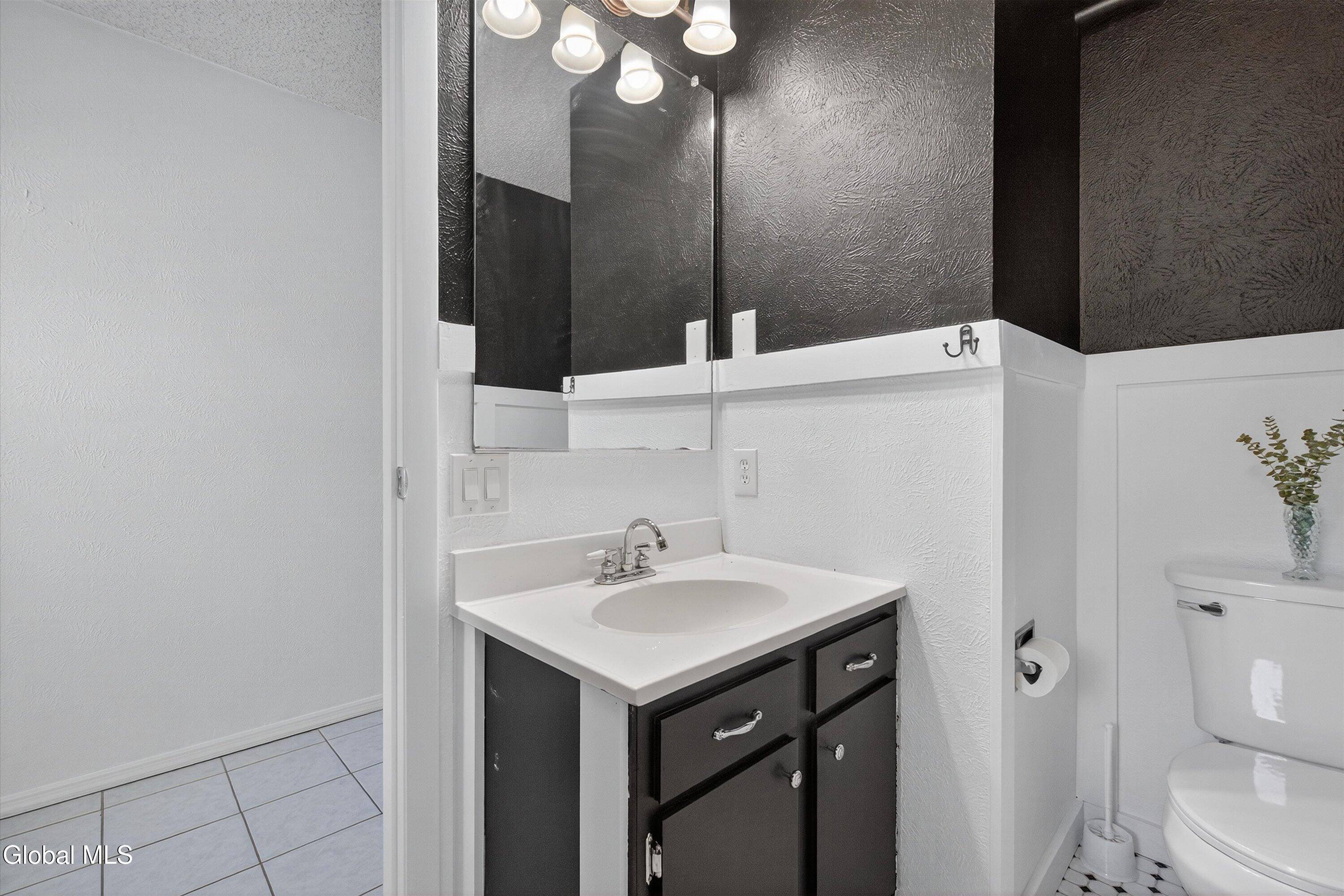 Clifton Park, NY 12065,25 Westchester Drive