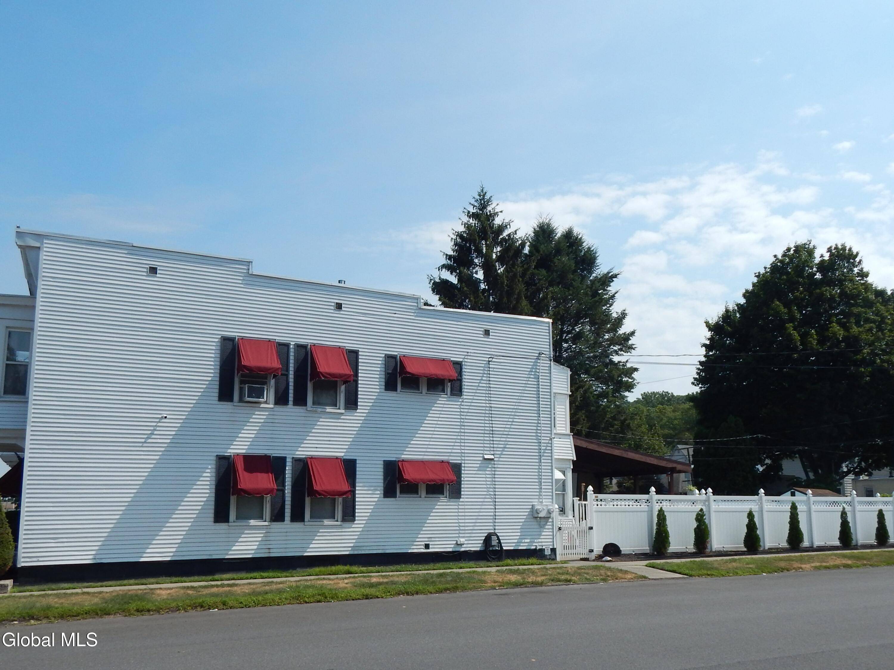 Troy, NY 12182,536 7th Avenue
