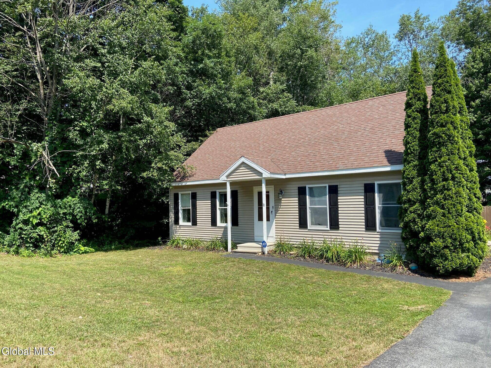 Queensbury, NY 12804,10 Mockingbird Lane