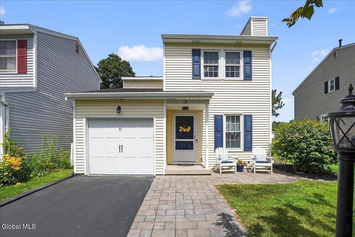 Halfmoon, NY 12188,19 Cooks Court