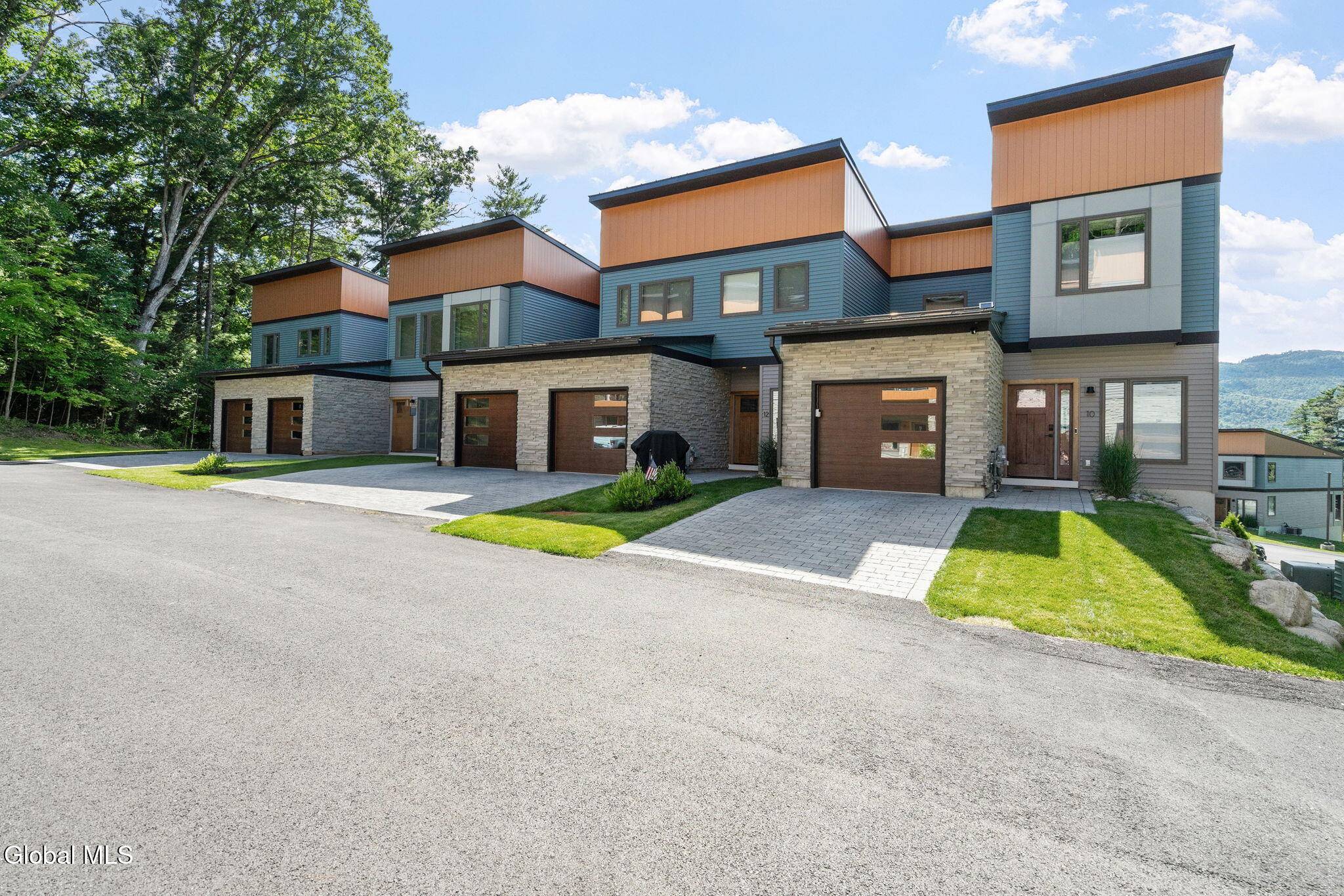 Lake George, NY 12845,16 Footpath Way