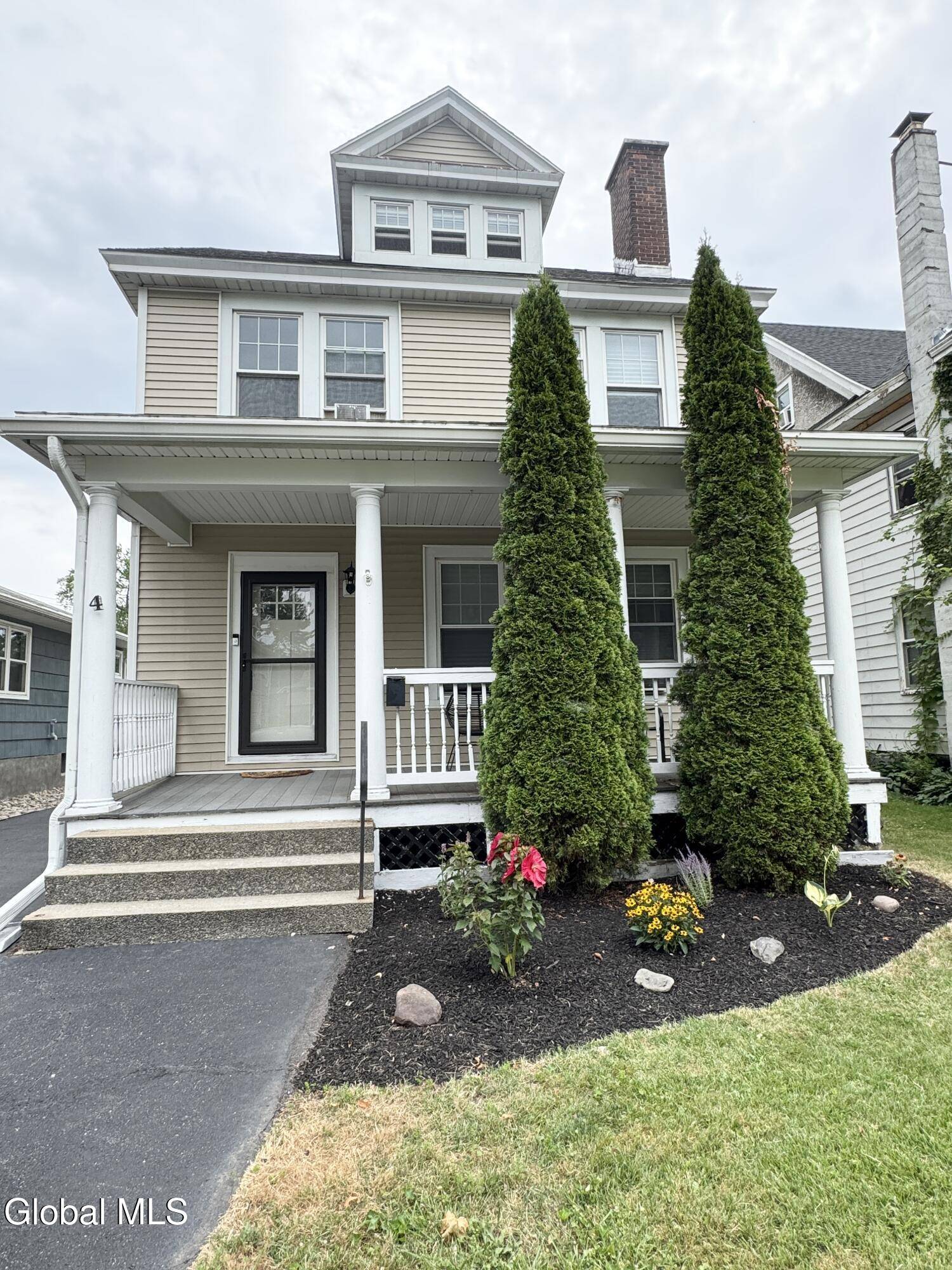 Albany, NY 12208,4 Ramsey Place