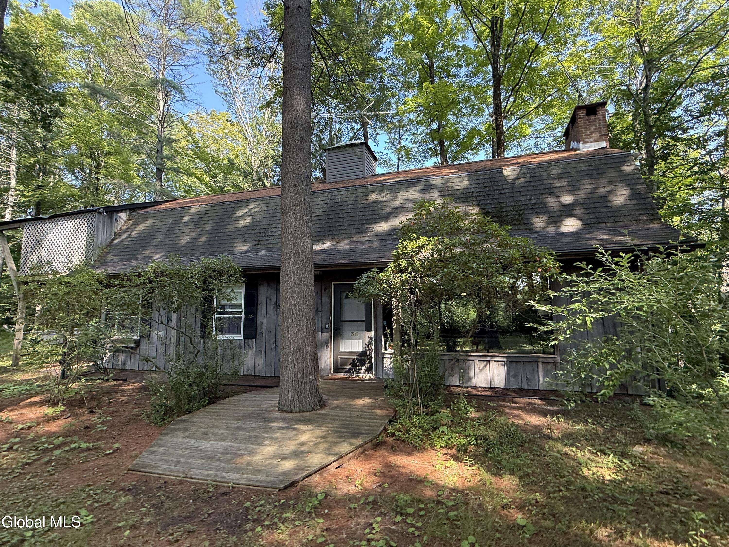 Milton, NY 12866,36 Hoffman Road