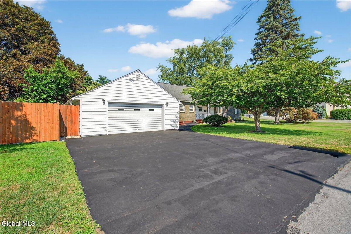 Rotterdam, NY 12306,193 Mariaville Road
