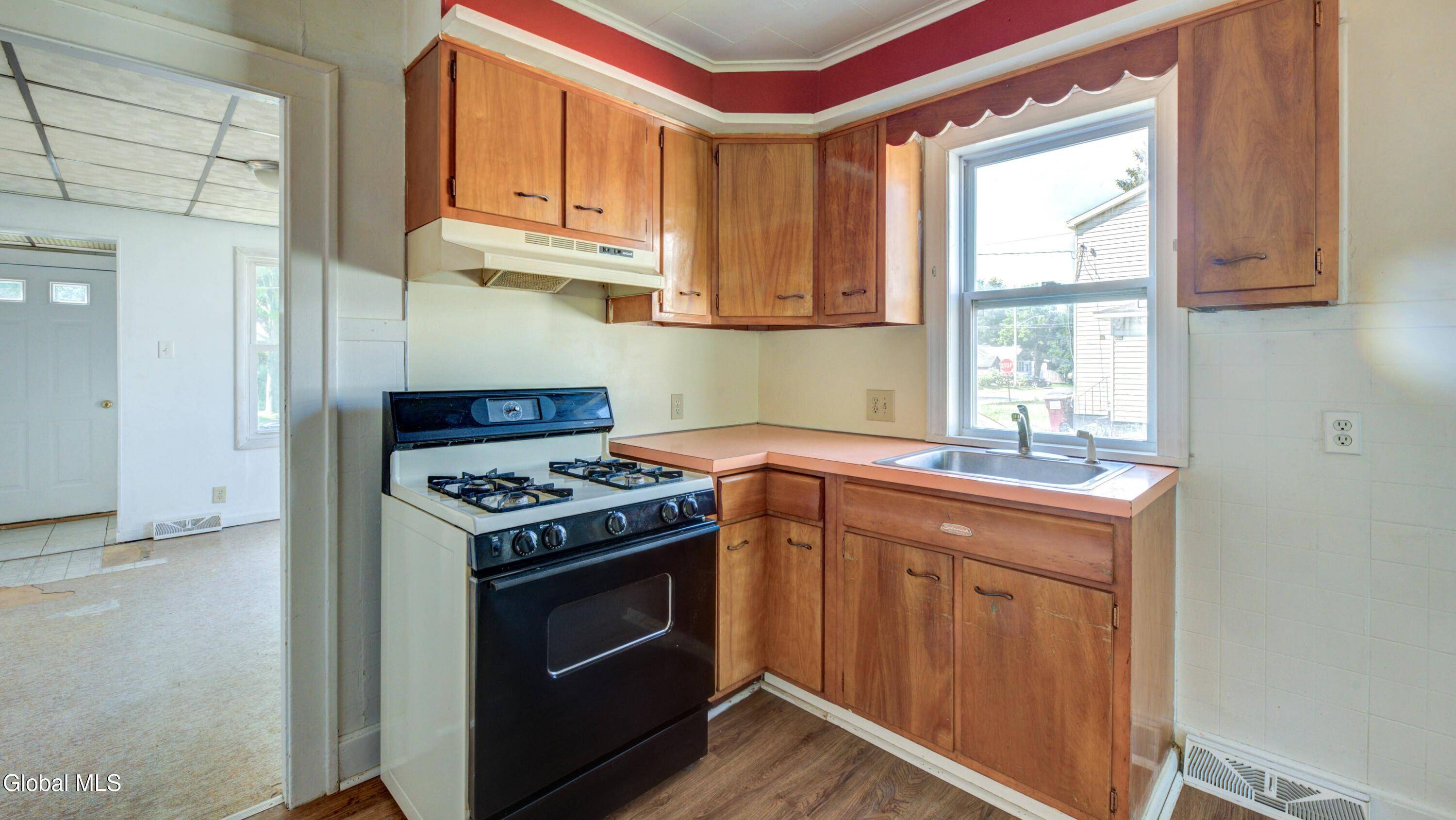 Rotterdam, NY 12306,1921 Woodlawn Street