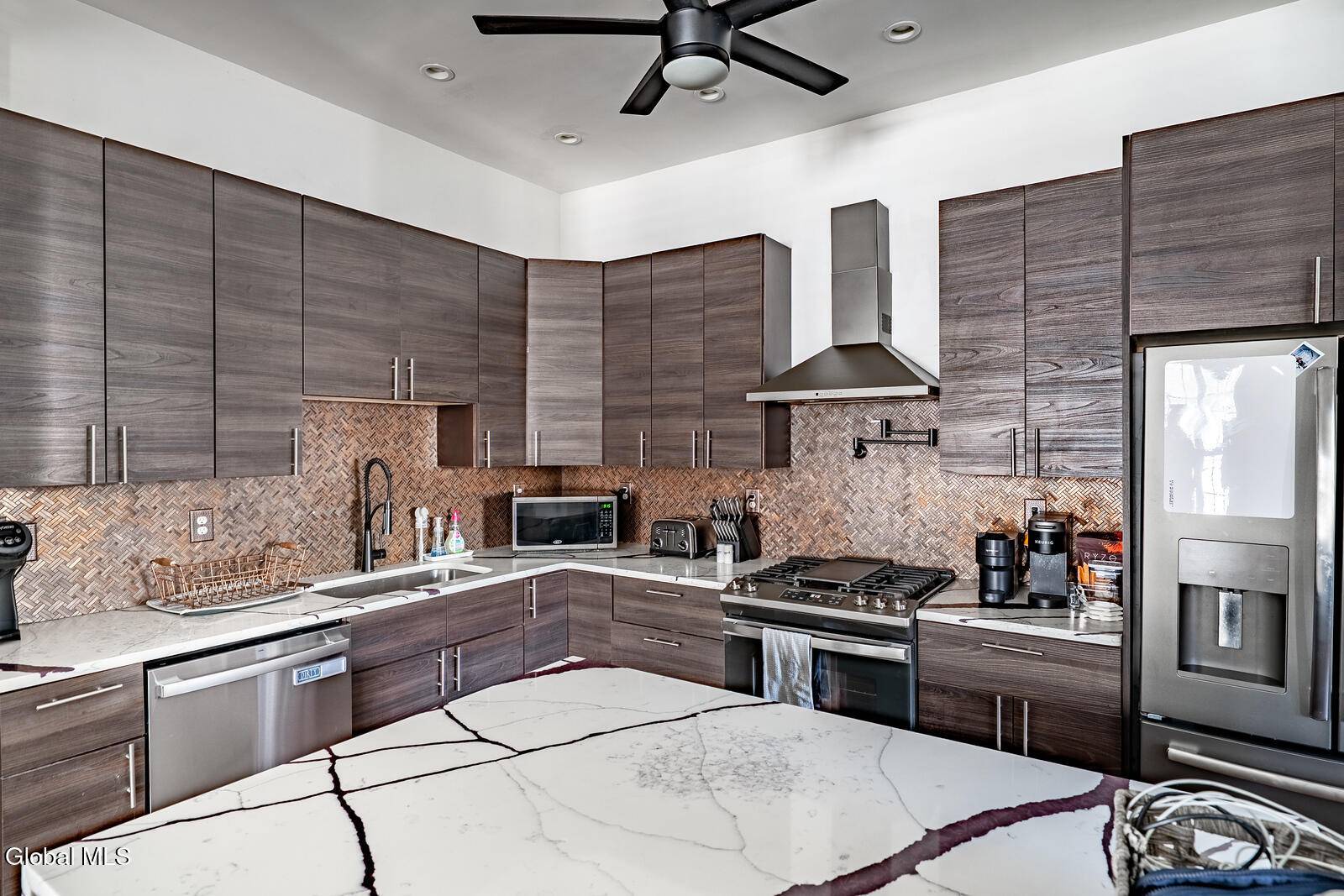 Gloversville, NY 12078,35 Spruce Street