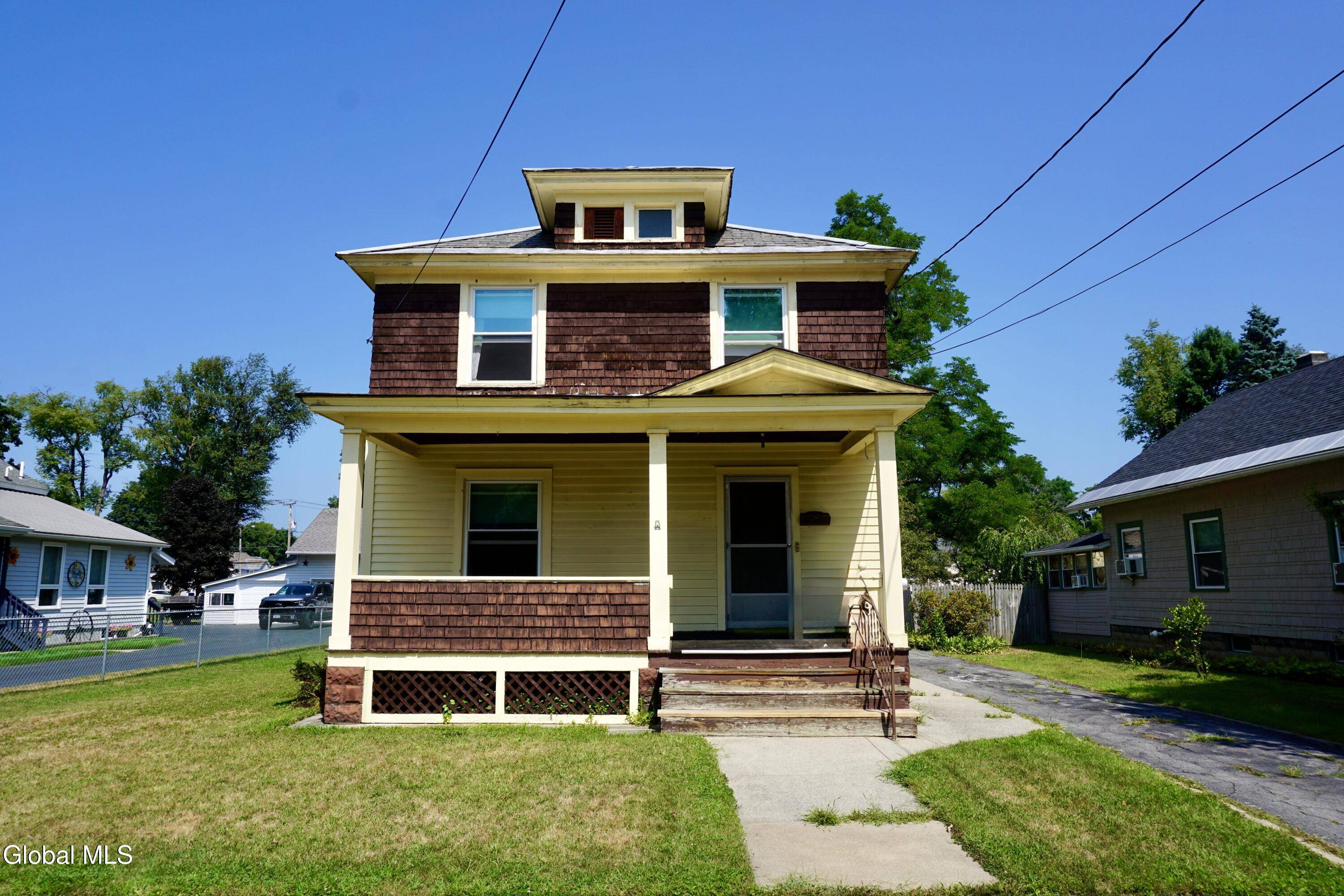 Hudson Falls, NY 12839,17 Notre Dame Street