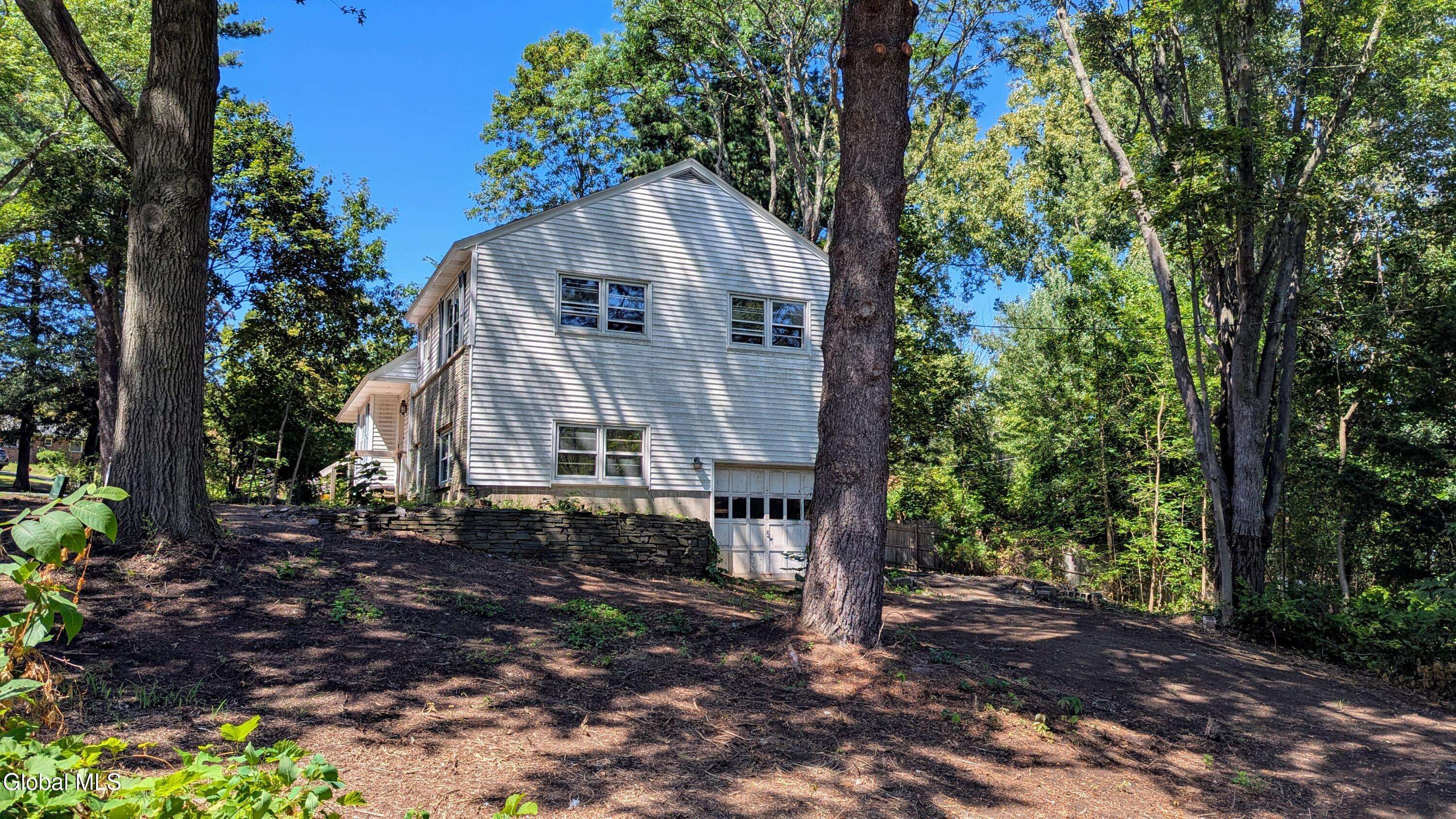 Niskayuna, NY 12309,1030 Atateka Road