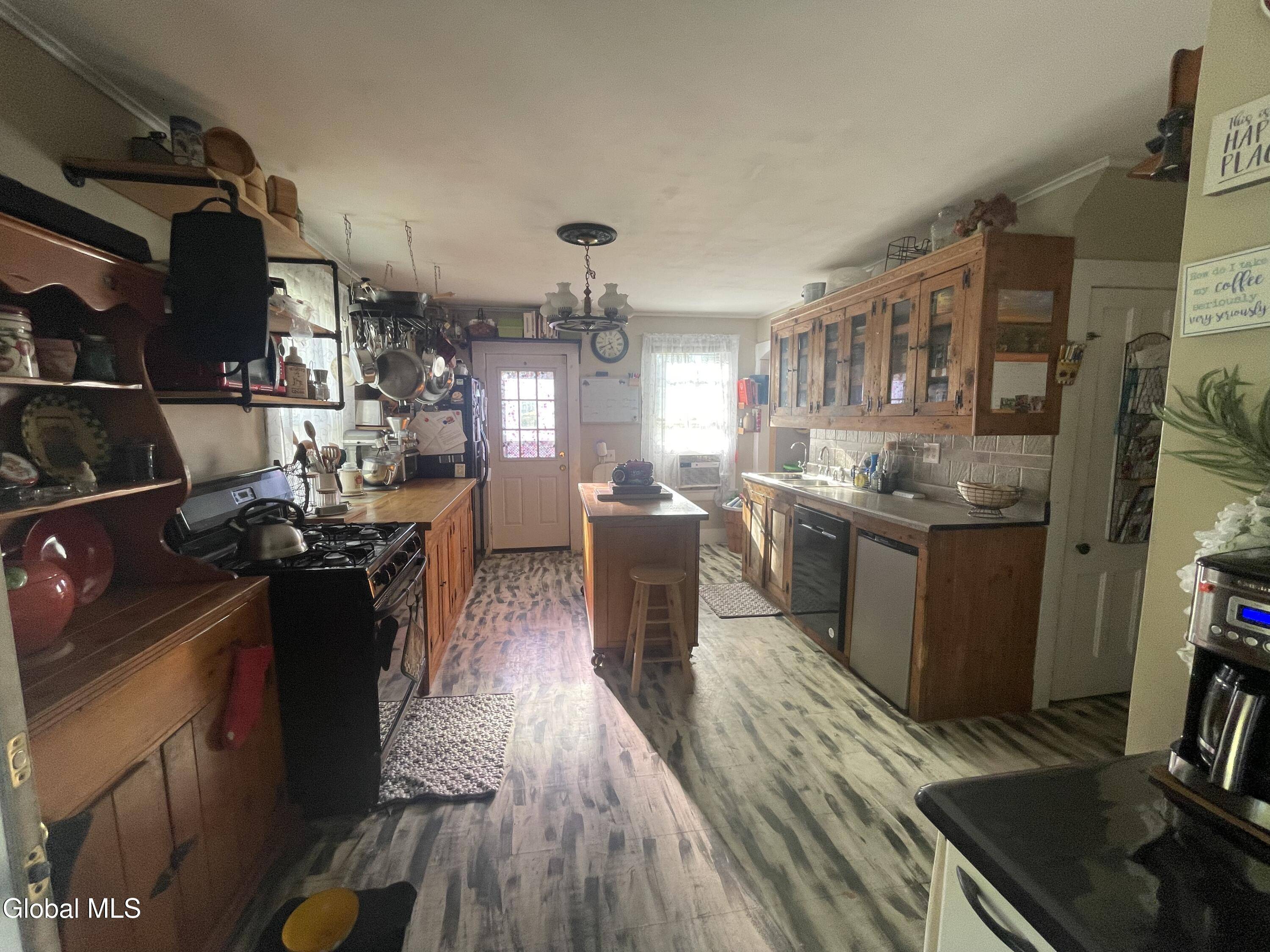 Hoosick, NY 12028,2177 Buskirk West Hoosick Road