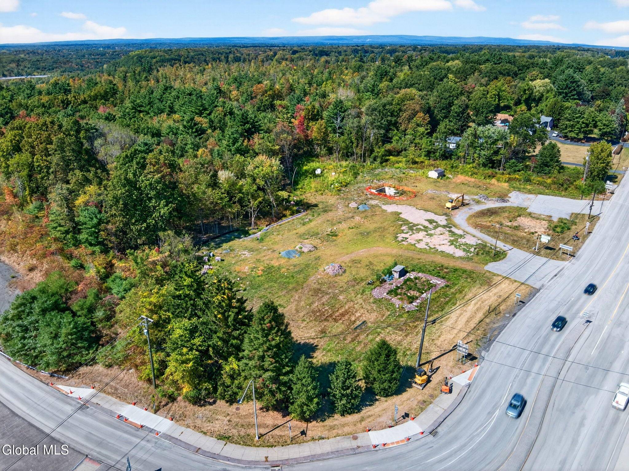 Malta, NY 12118,2272 Route 9