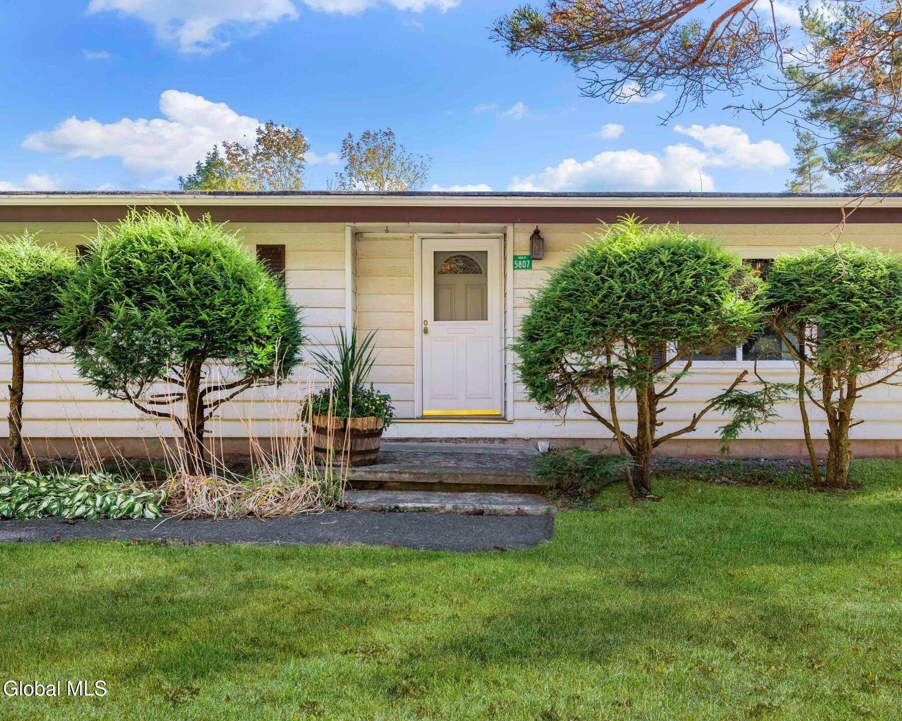 Tannersville, NY 12485,5807 Main Street