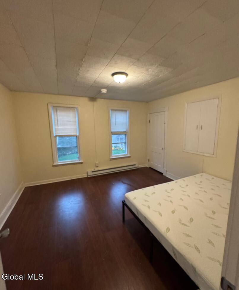 Gloversville, NY 12078,32 Walnut Street