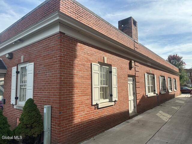 Glens Falls, NY 12801,24 Maple Street