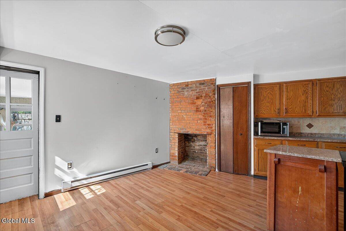 Schenectady, NY 12305,117 N College Street