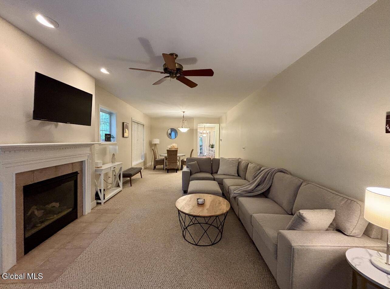 Saratoga Springs, Outside, NY 12866,14 Dyer Switch Road #A