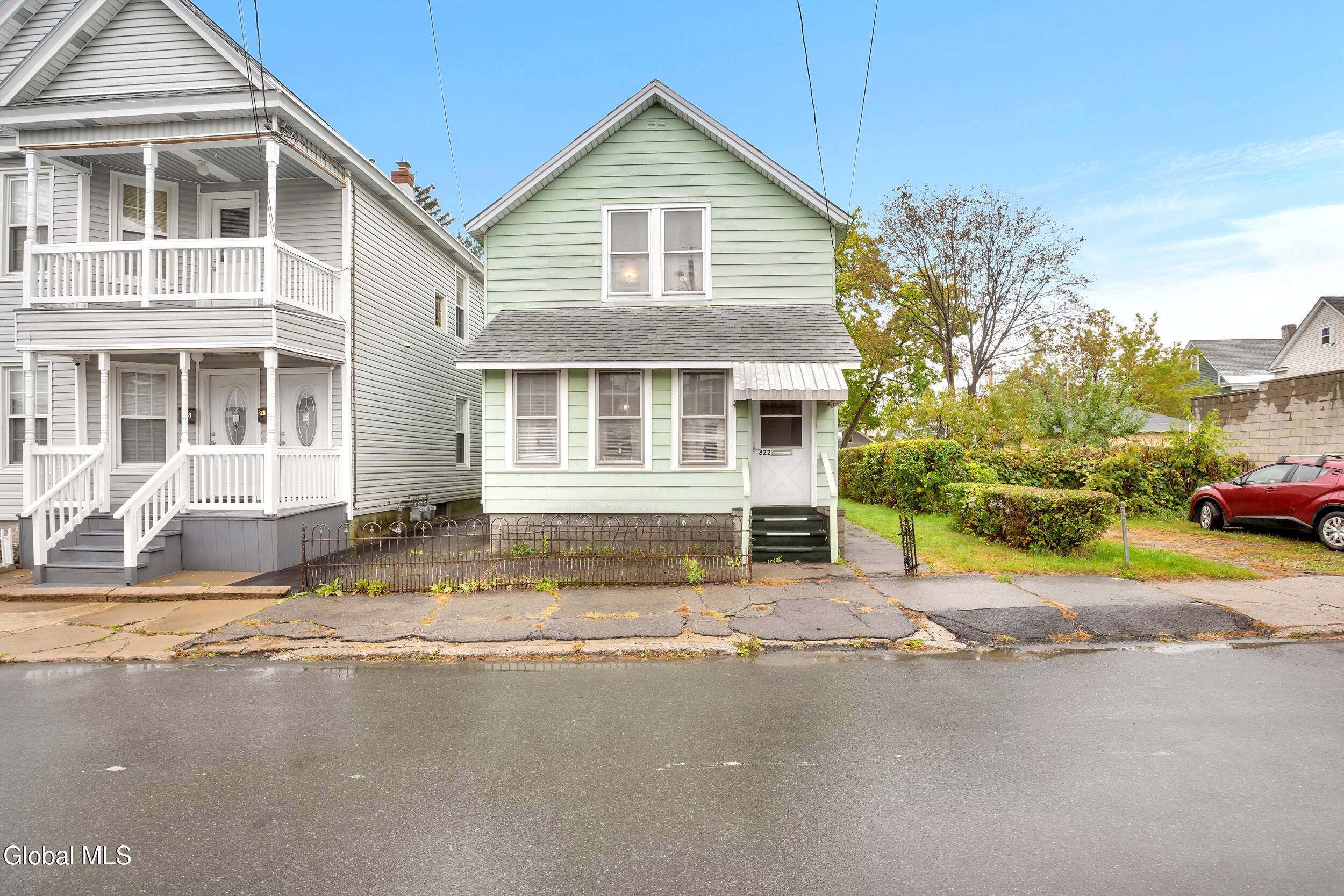 Schenectady, NY 12303,822 Sargent Place