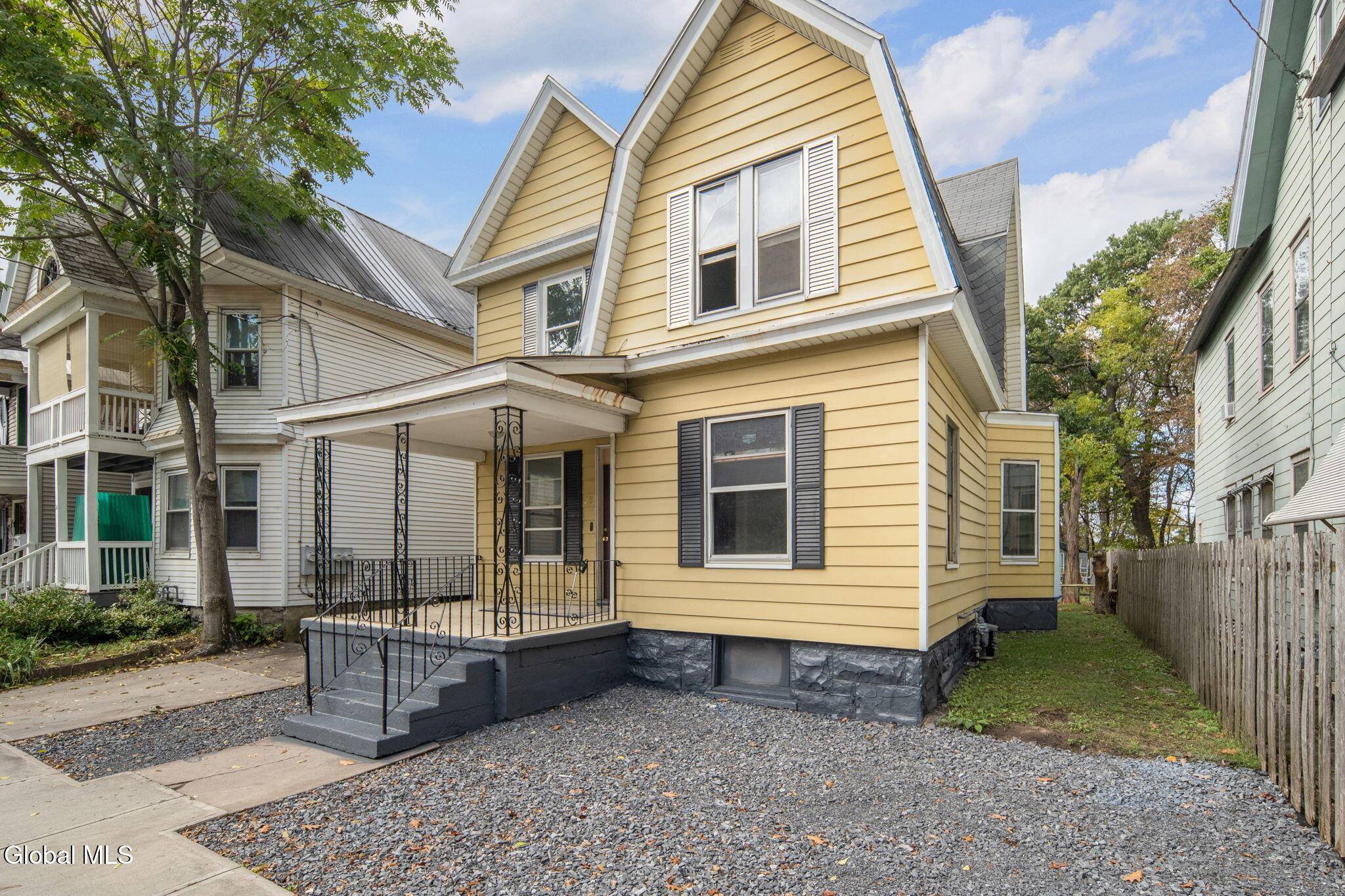 Schenectady, NY 12307,28 Mynderse Street