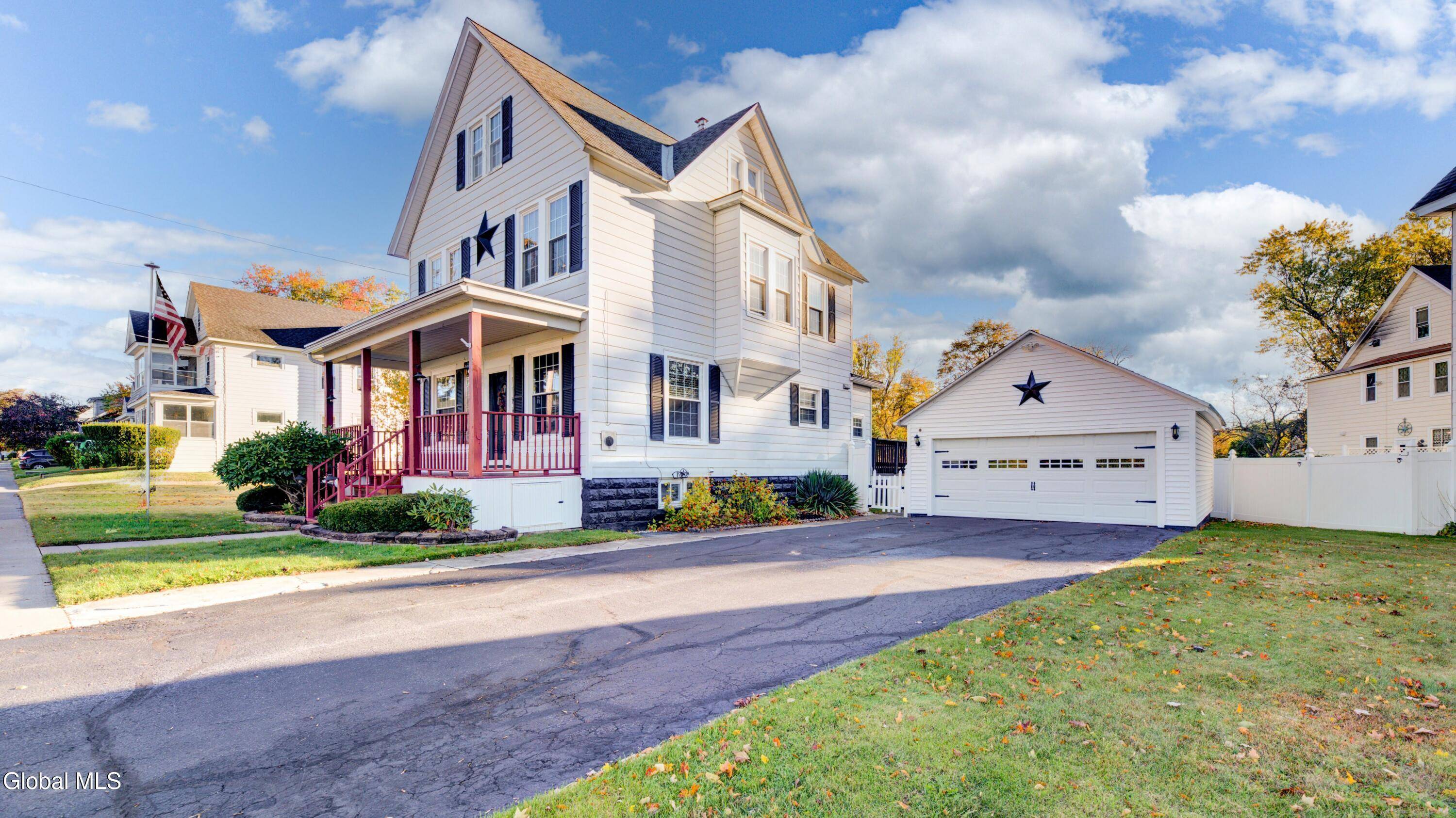 Amsterdam, NY 12010,19 Rockton Street