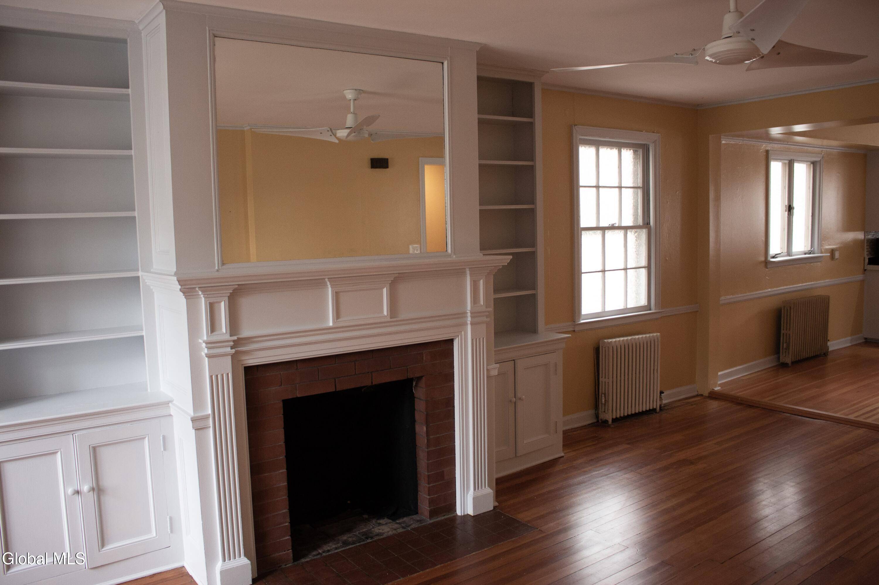 Schenectady, NY 12308,1072 University Place