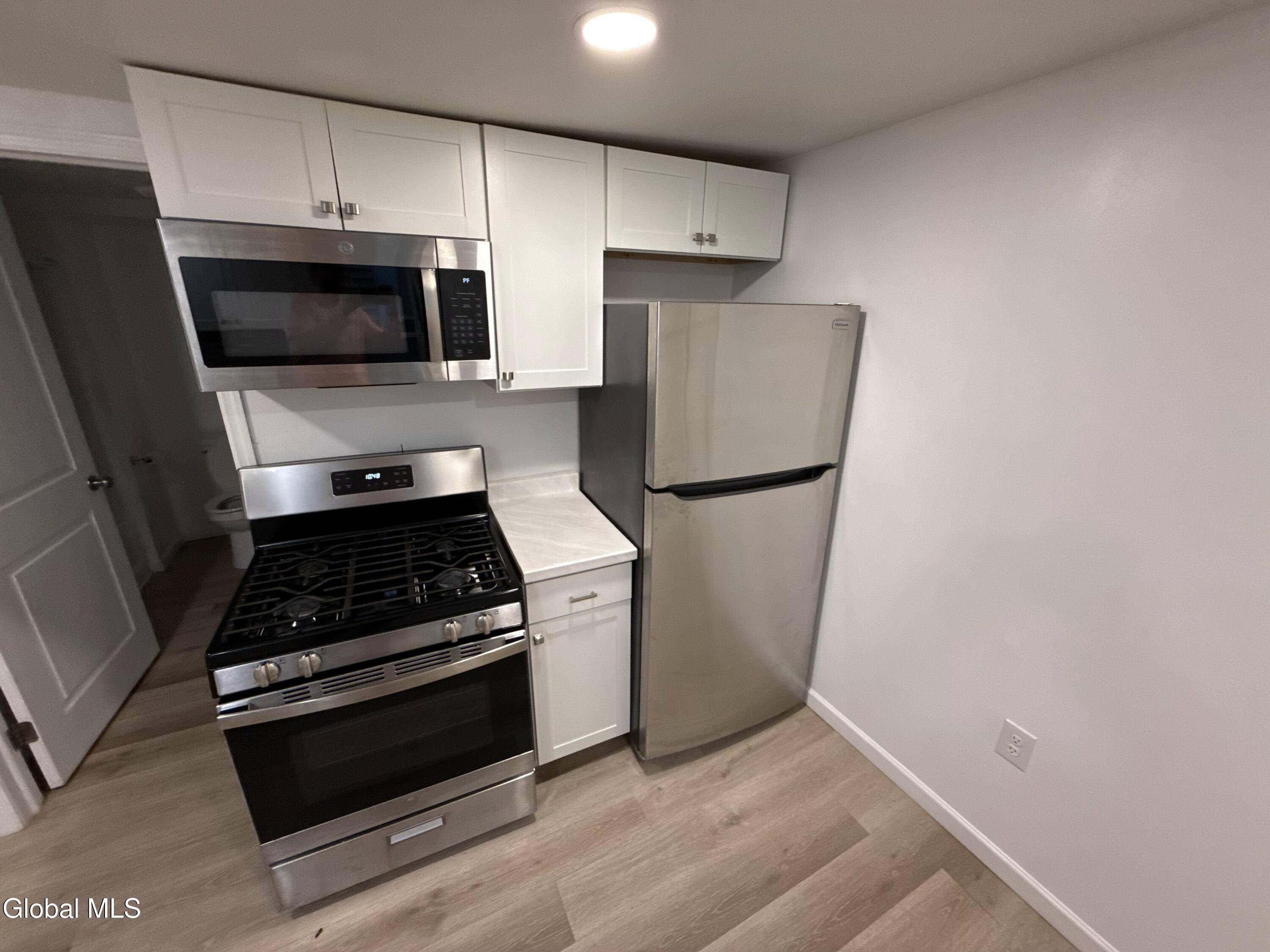 Rensselaer, NY 12144,934 Broadway