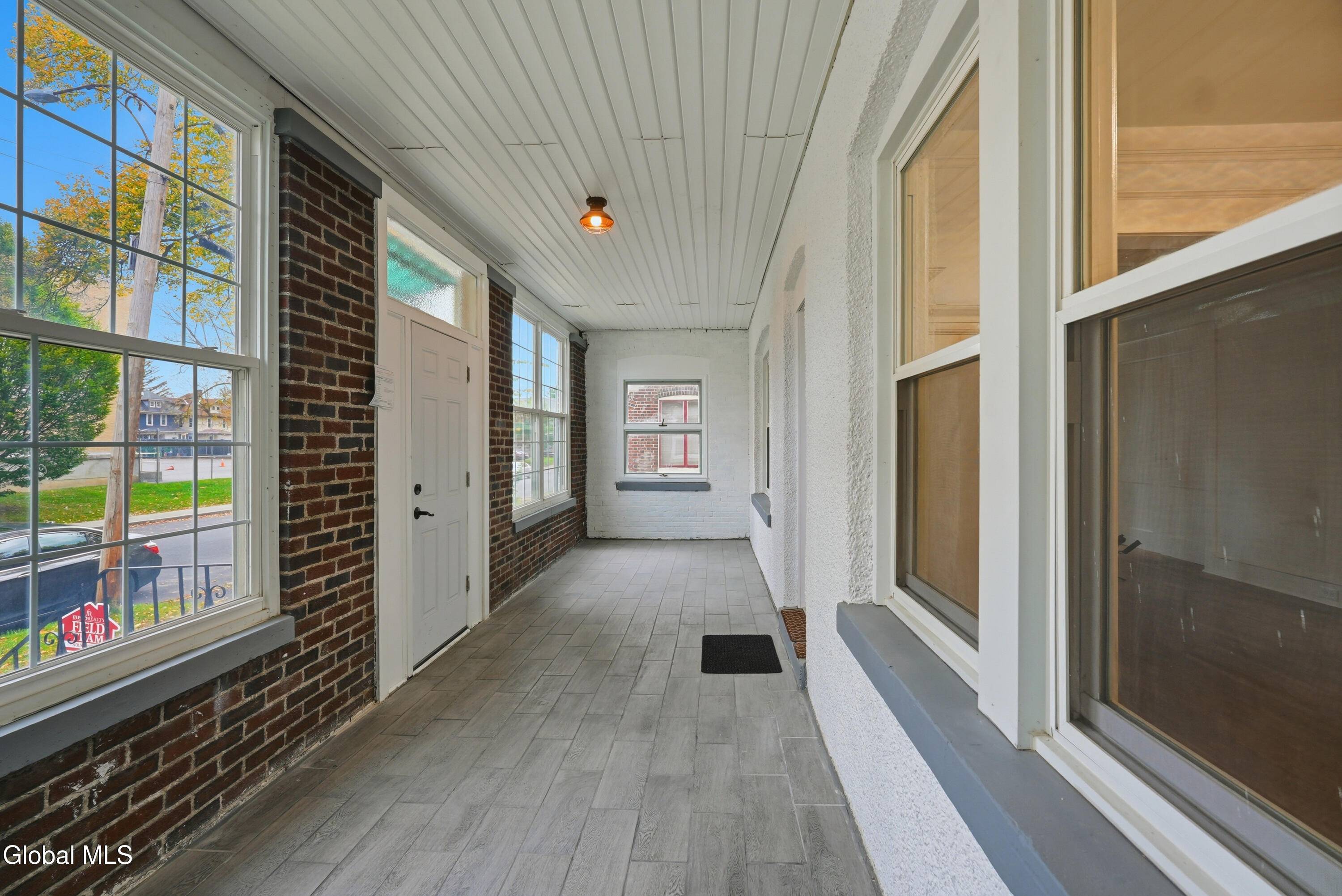 Albany, NY 12208,2 Glenwood Street