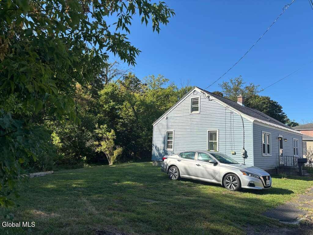 East Greenbush, NY 12144,23 Lakeview Avenue