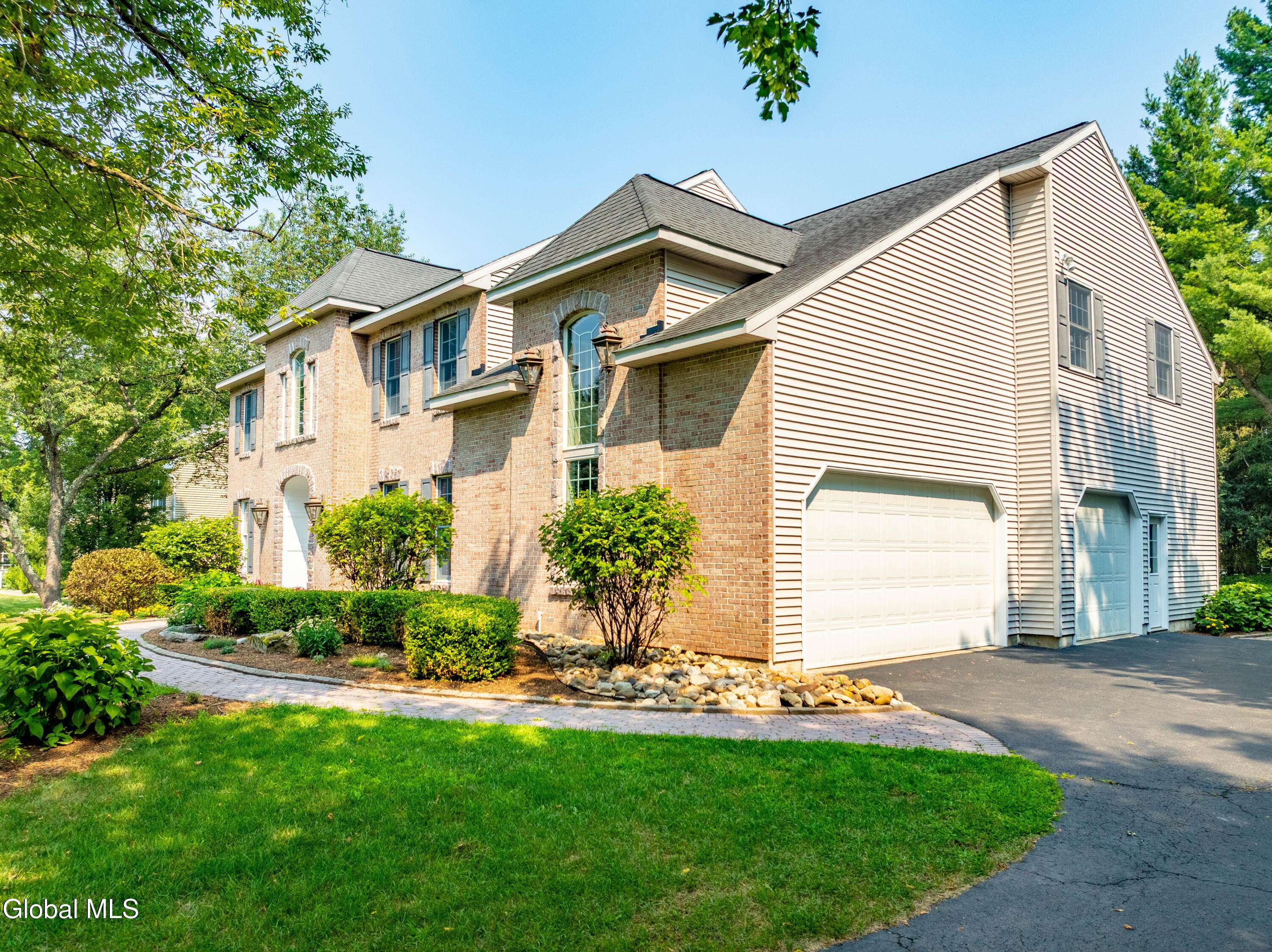 Voorheesville, NY 12186,24 Forest Drive